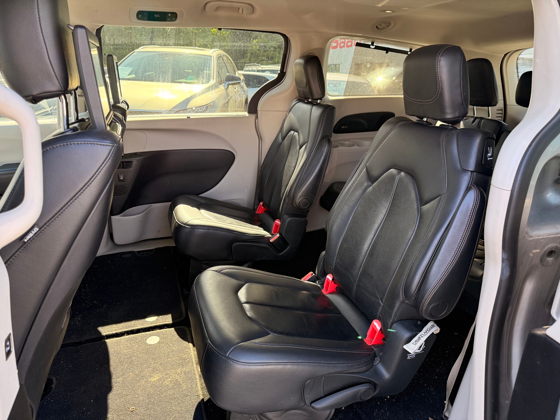 CHRYSLER PACIFICA-image-12