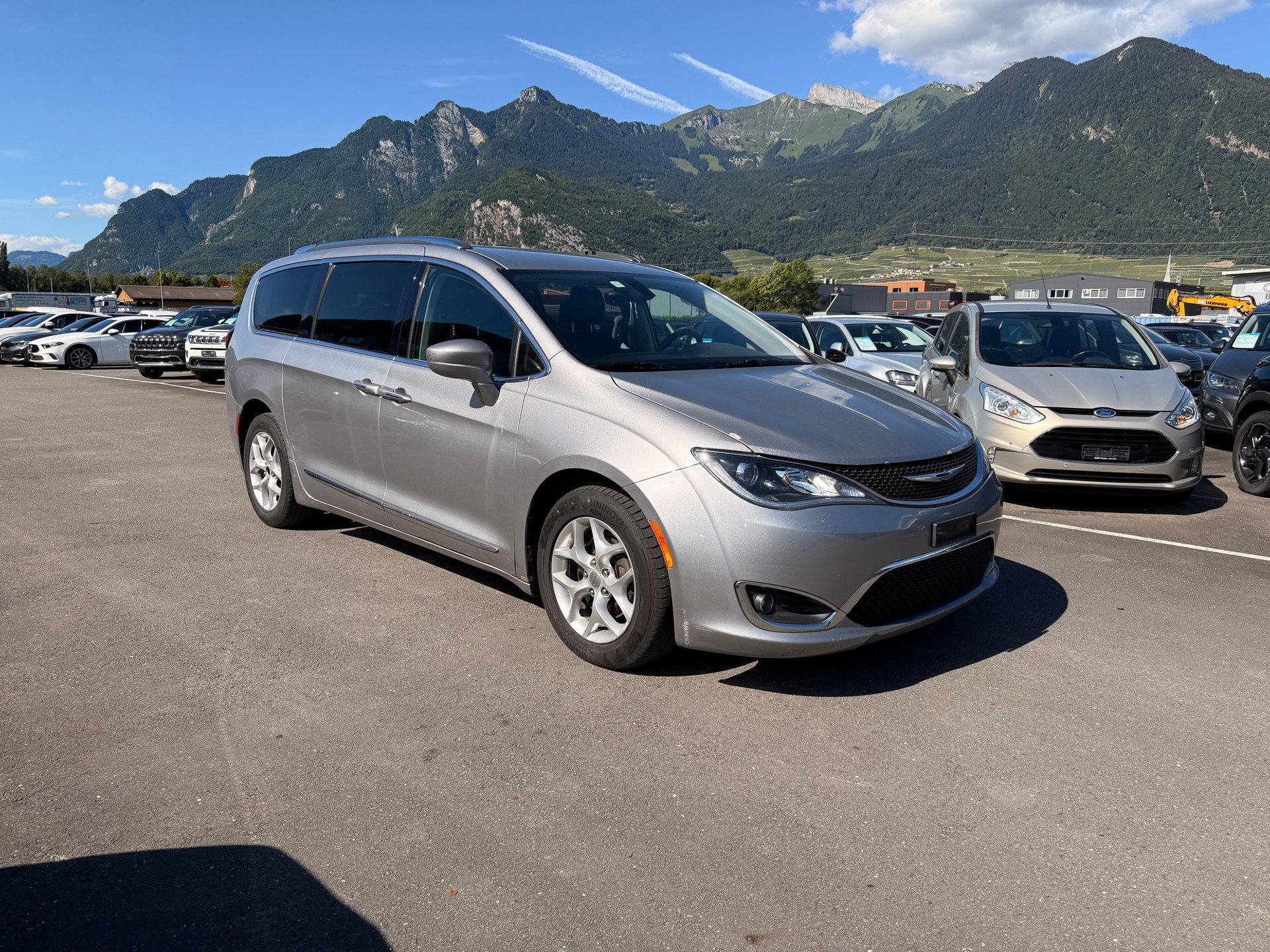CHRYSLER PACIFICA-image-2