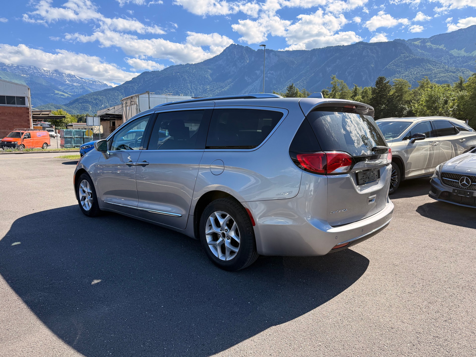 CHRYSLER PACIFICA-image-5