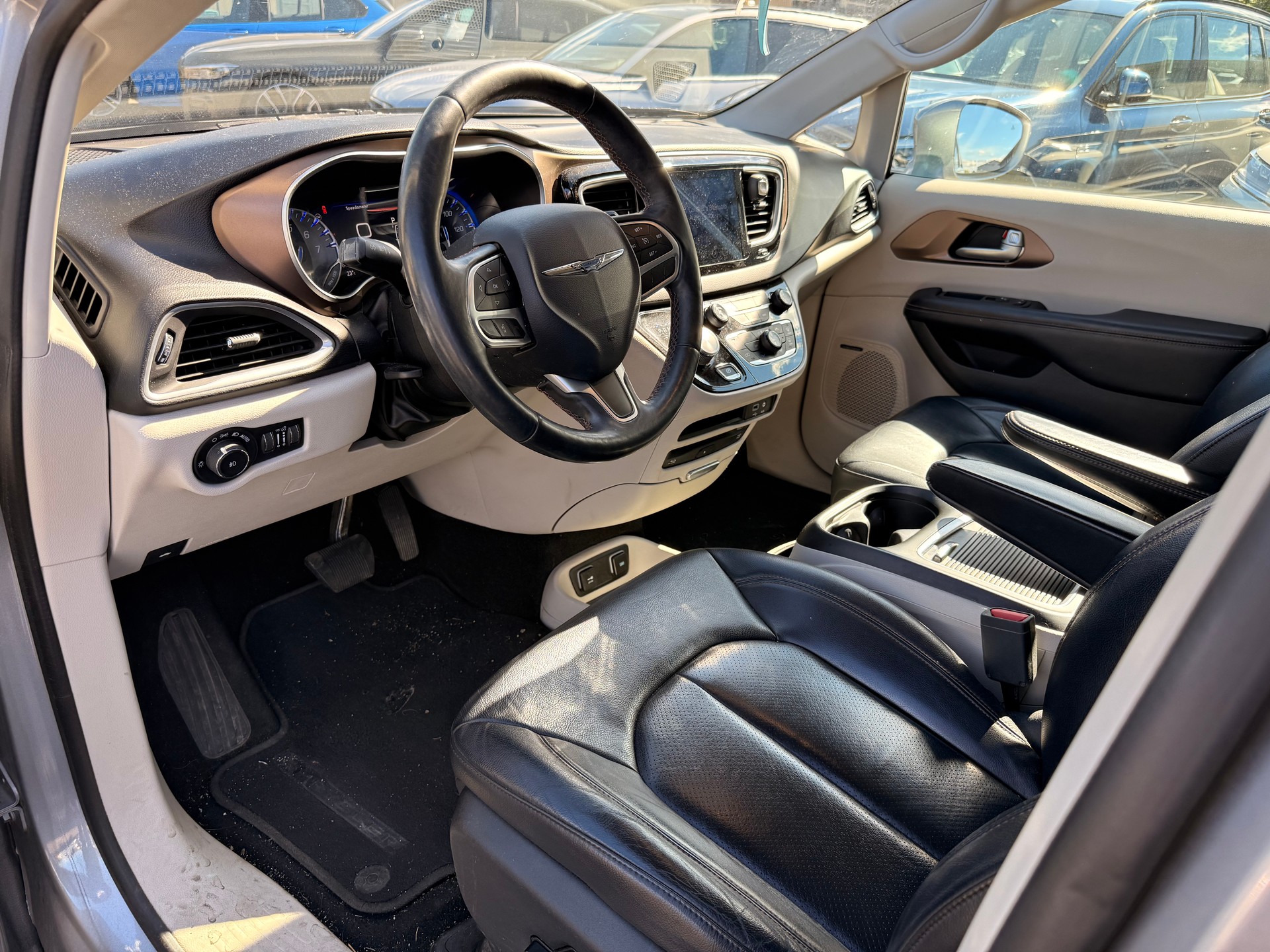 CHRYSLER PACIFICA-image-10