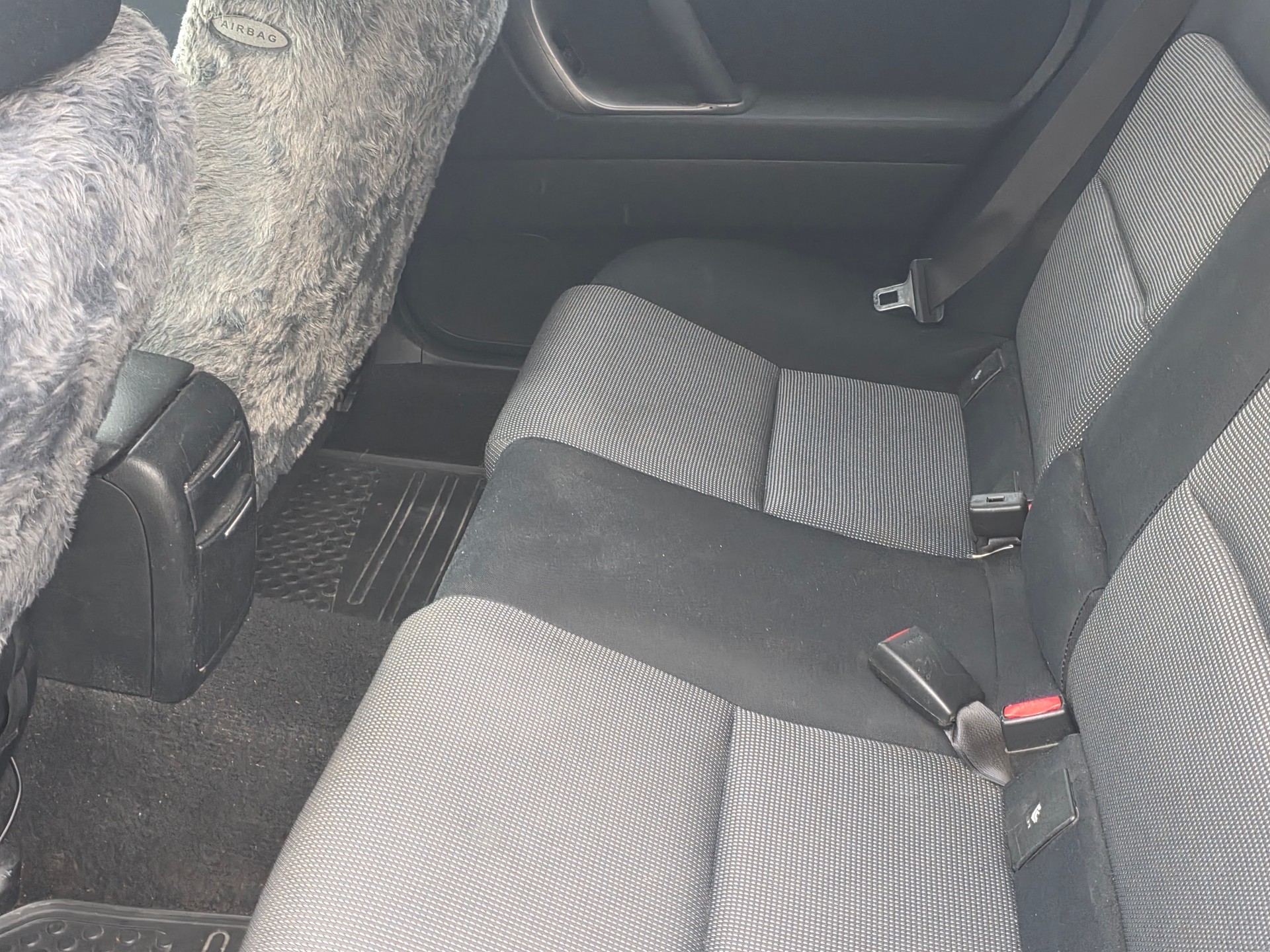 SUBARU Legacy 2.0i AWD Swiss Automat / Fahrbar-image-10