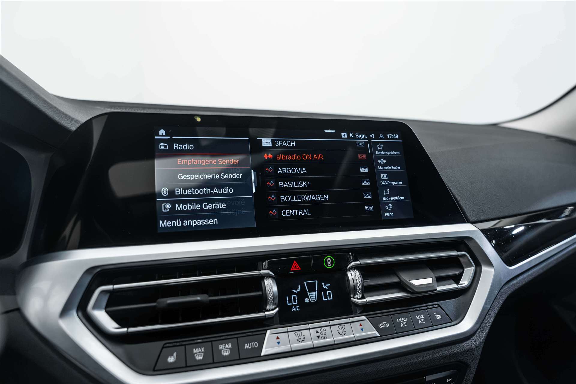 BMW 320d 48V Touring Sport Line Steptronic-image-19