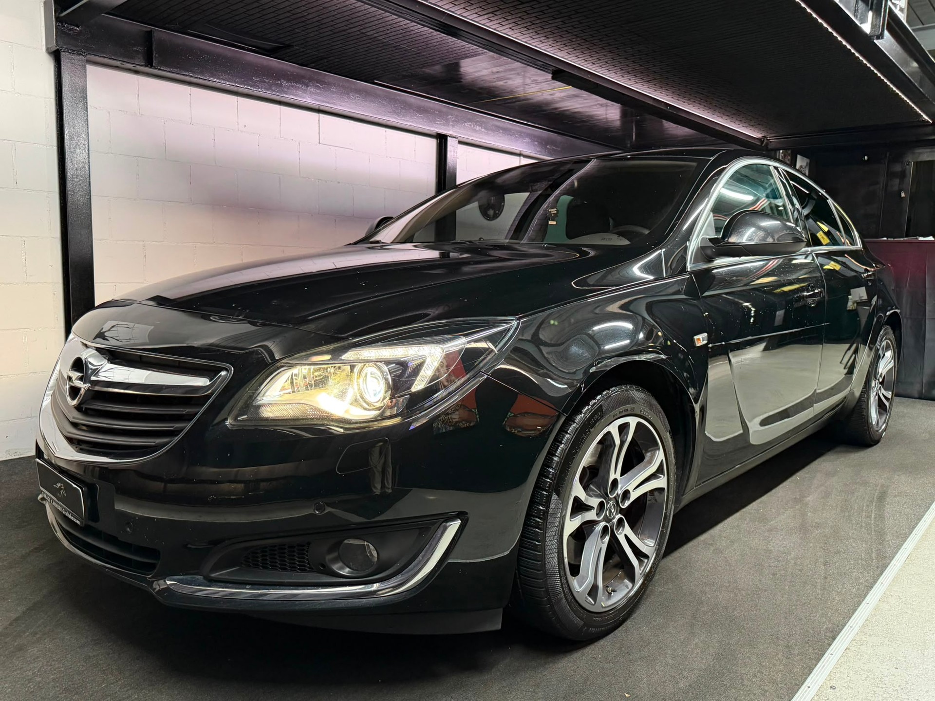 OPEL Insignia 2.0 CDTI Edition 4WD Automatic-showroom-element-1