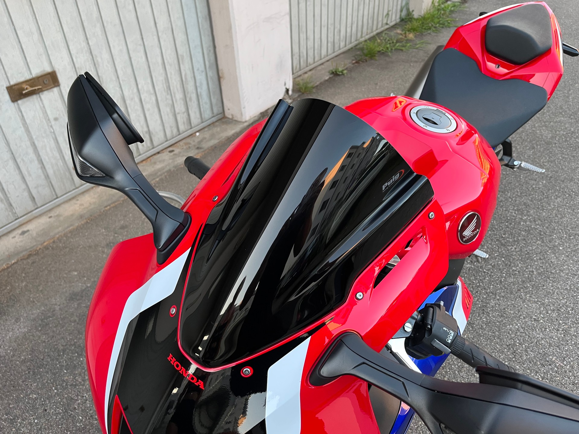 HONDA CBR 1000 RR-R-image-9