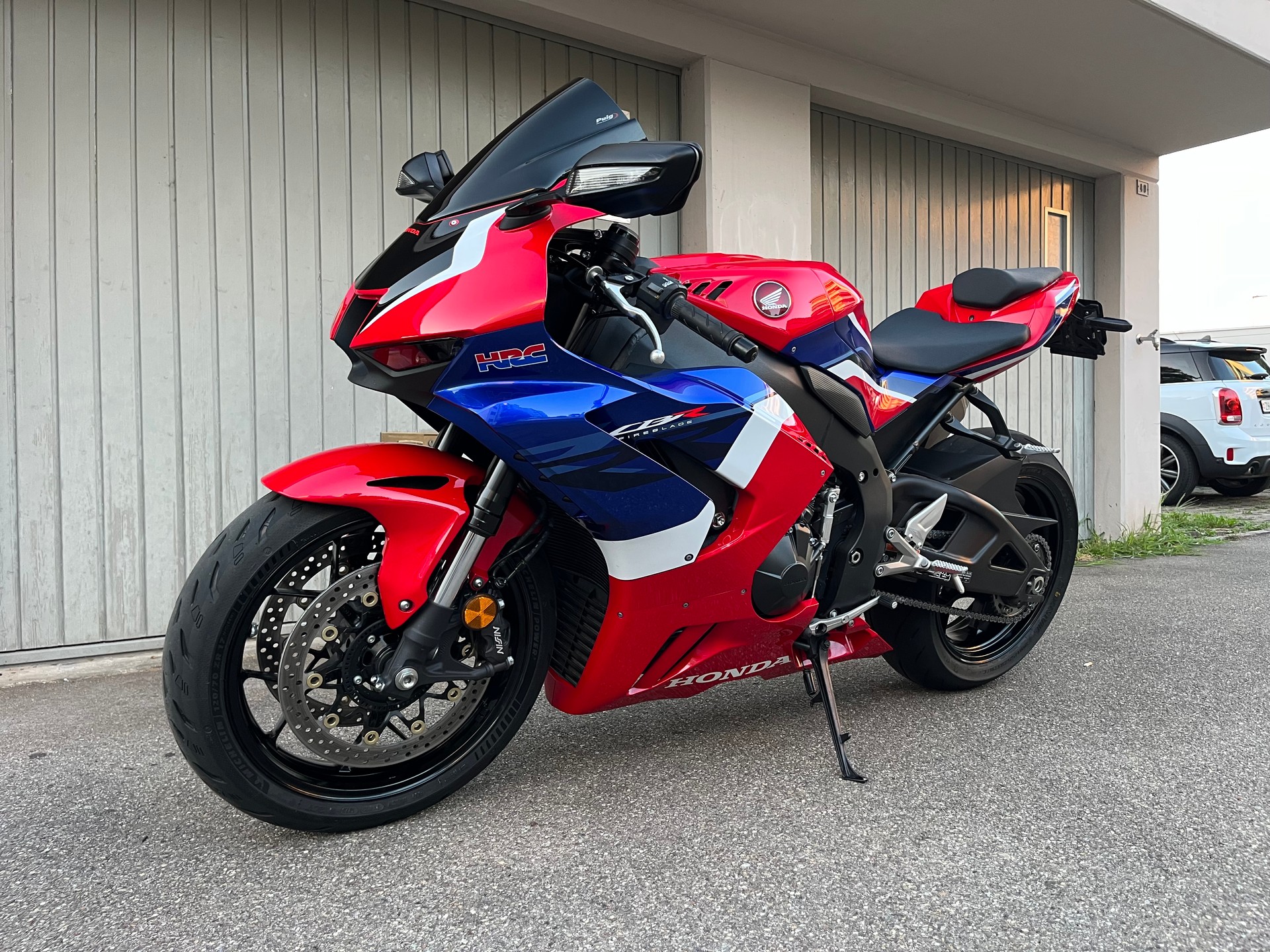 HONDA CBR 1000 RR-R-image-2