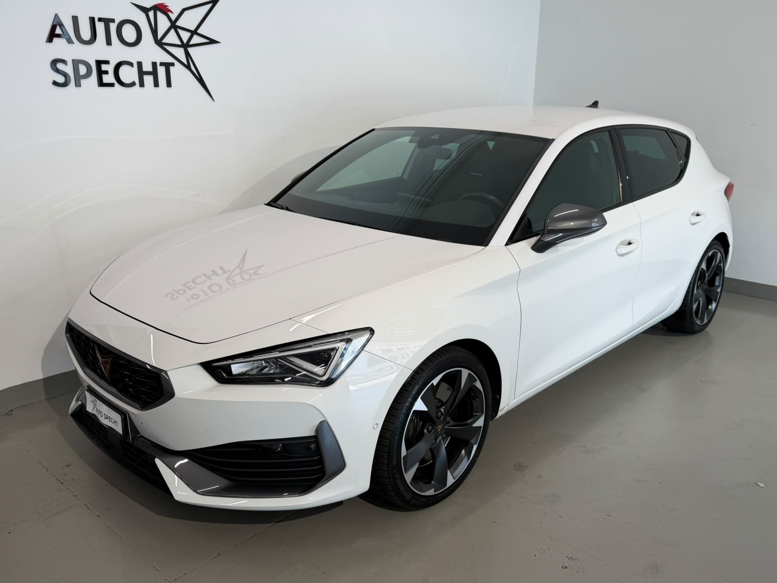 CUPRA LEON VZ 2.0 TSI DSG-showroom-element-1