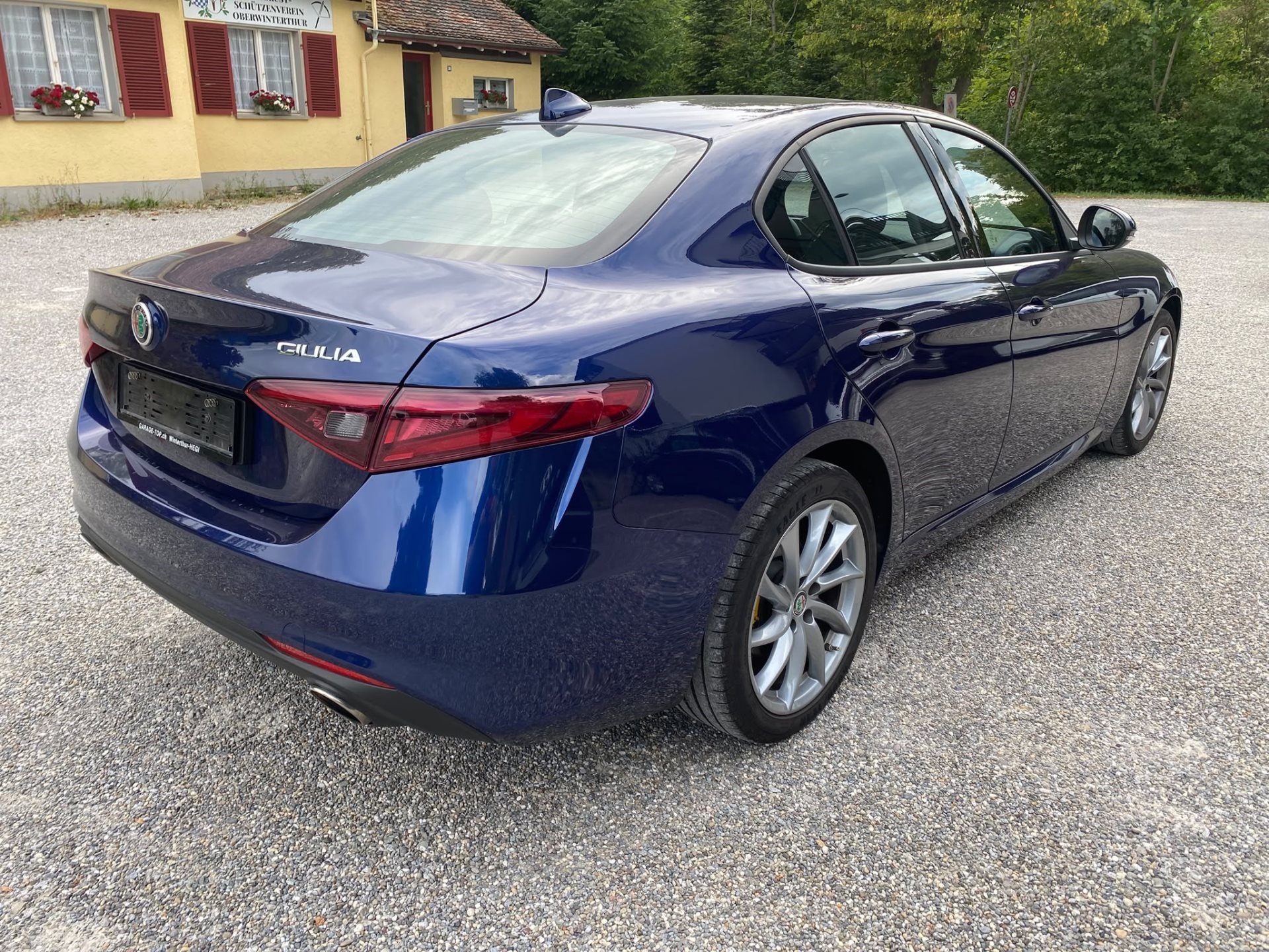 ALFA ROMEO Giulia 2.0 Super Automatic-showroom-element-2