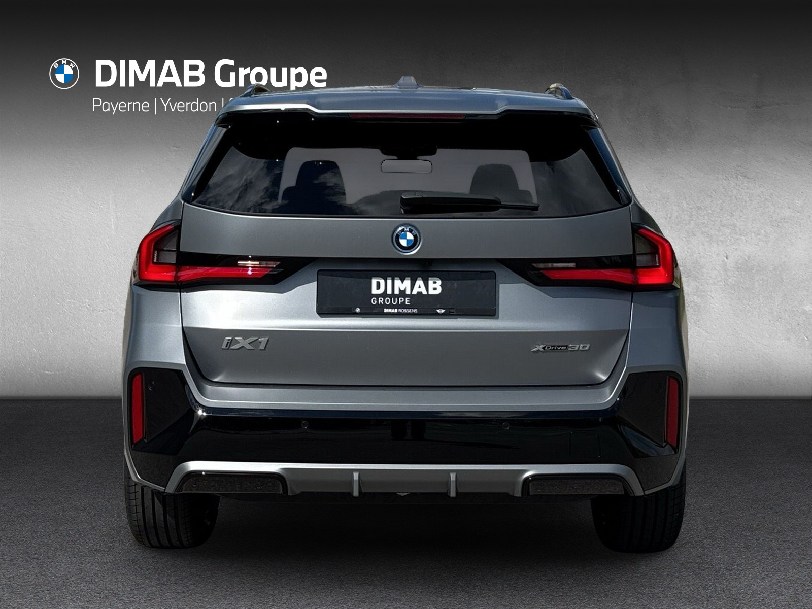 BMW iX1 xDrive 30 M Sport-showroom-element-3
