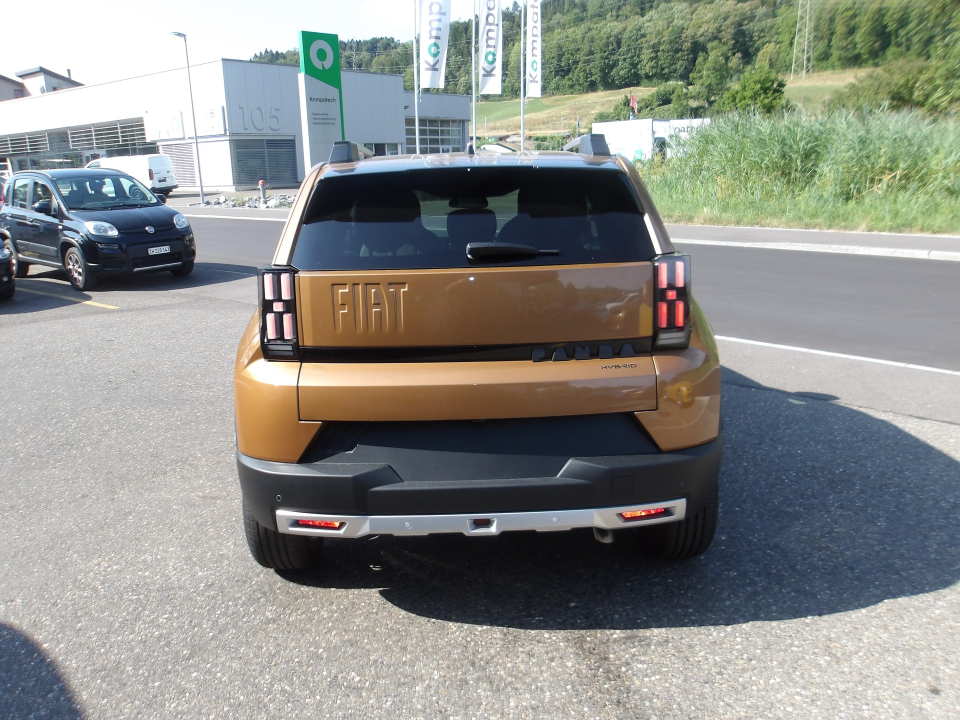 FIAT Grande Panda MHEV La Prima-image-4