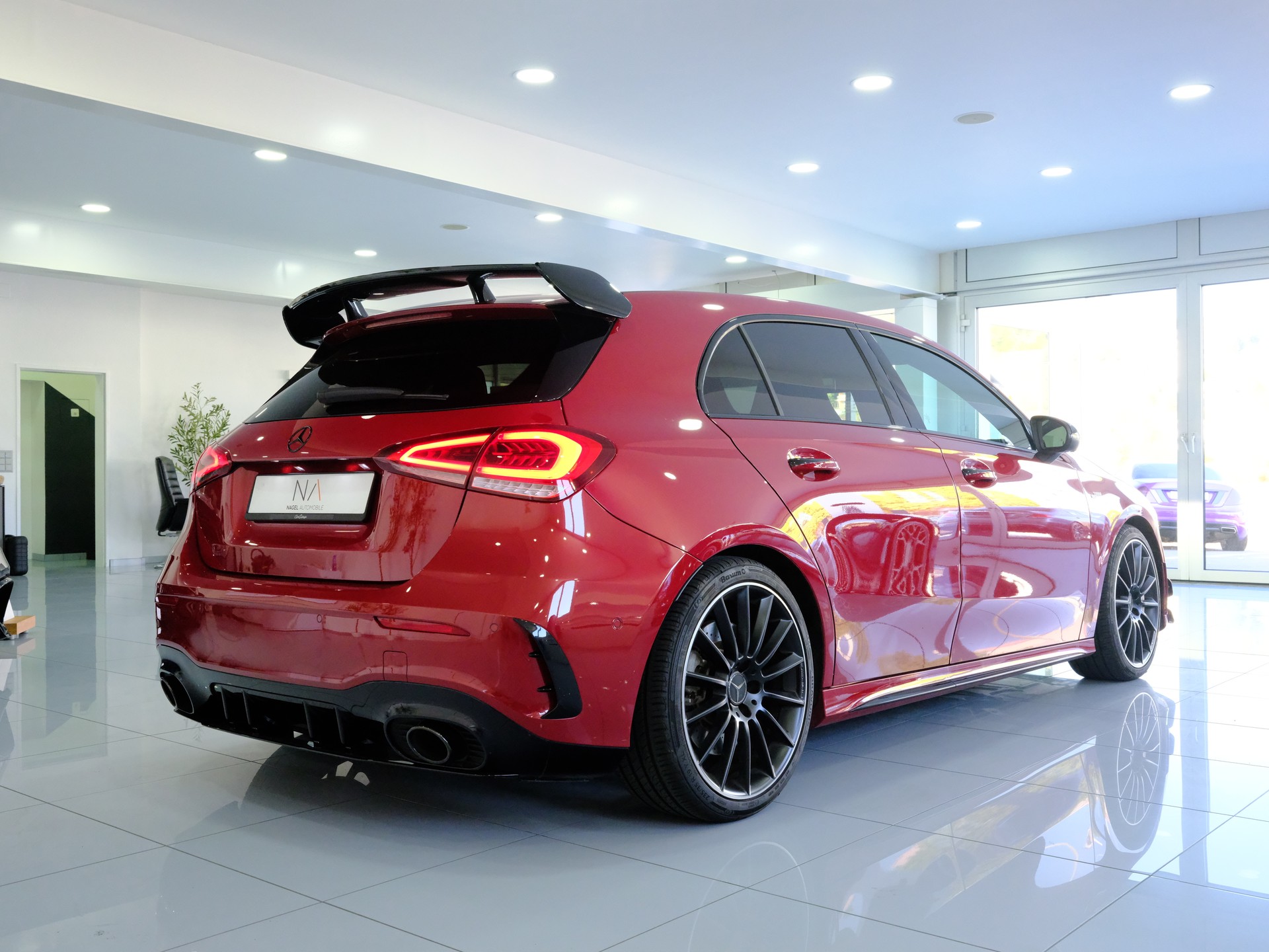 MERCEDES-BENZ A 35 AMG 4Matic Speedshift-image-6