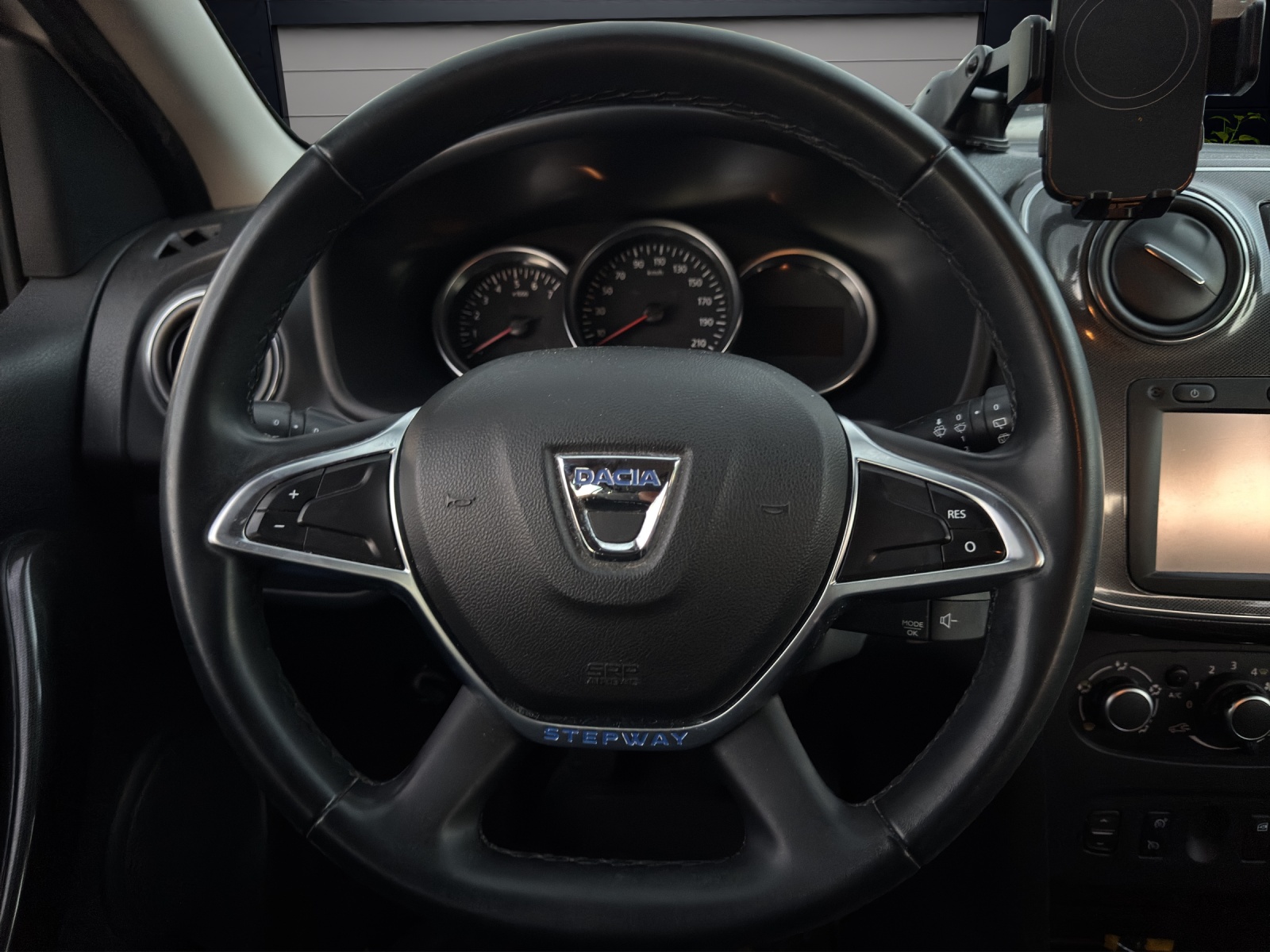 DACIA Logan MCV 0.9 Stepway-image-14