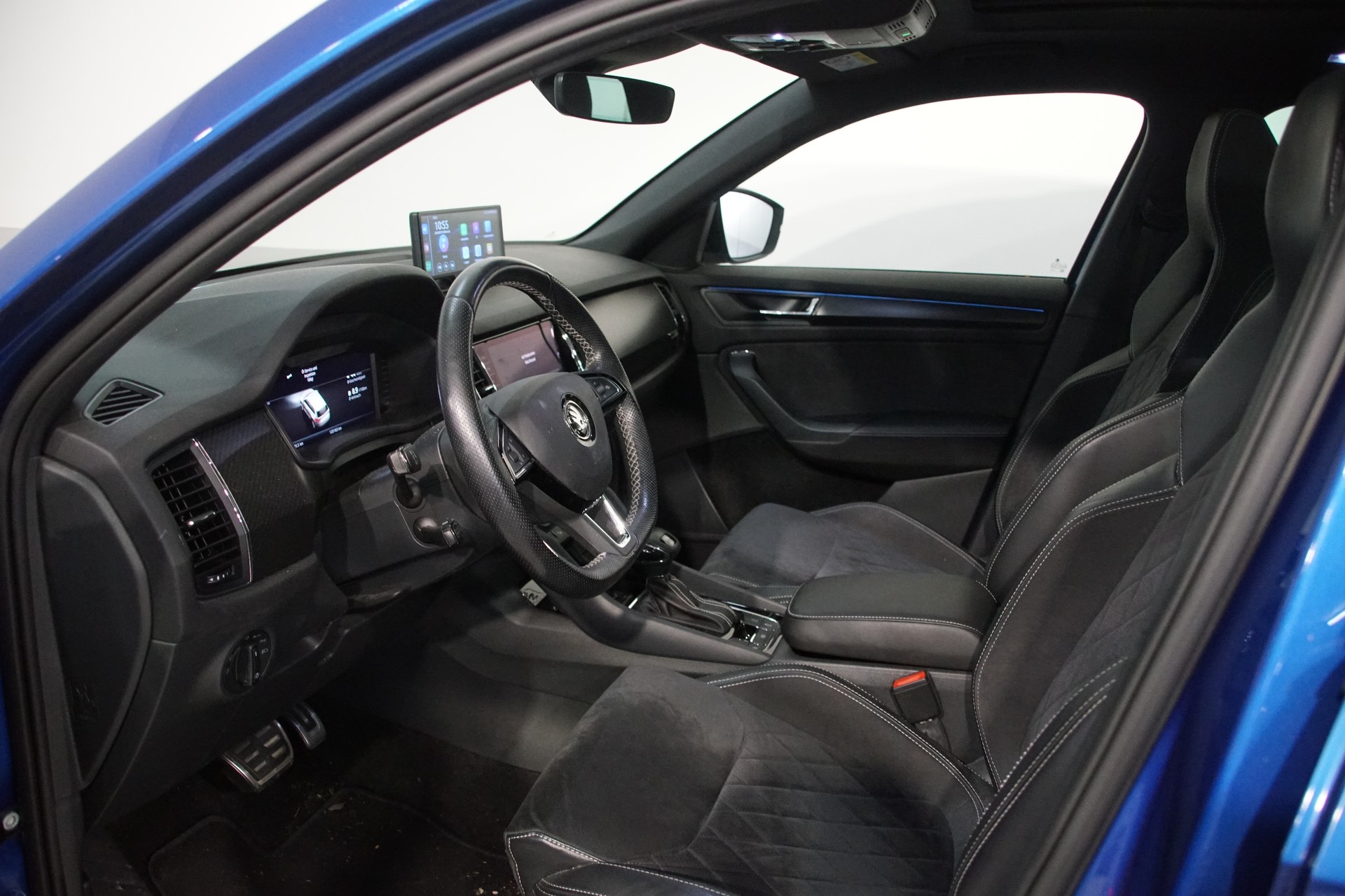 SKODA Kodiaq 2.0 TSI 4x4 Sport Line-image-10