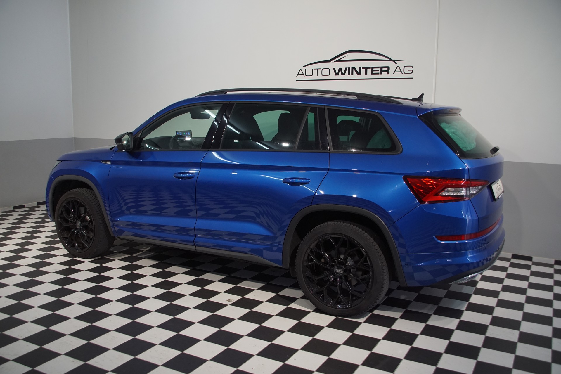 SKODA Kodiaq 2.0 TSI 4x4 Sport Line-image-7