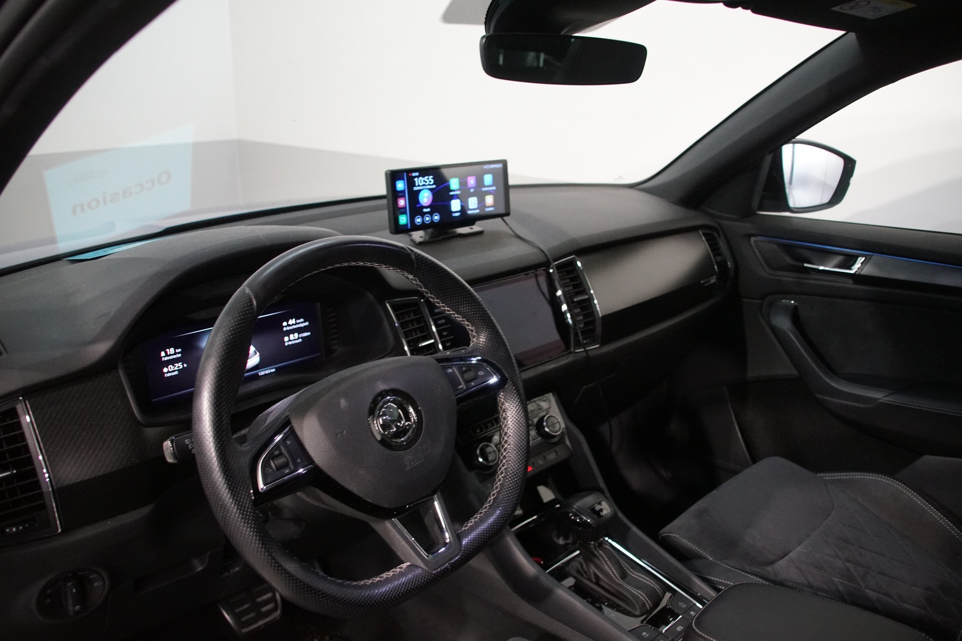 SKODA Kodiaq 2.0 TSI 4x4 Sport Line-image-14