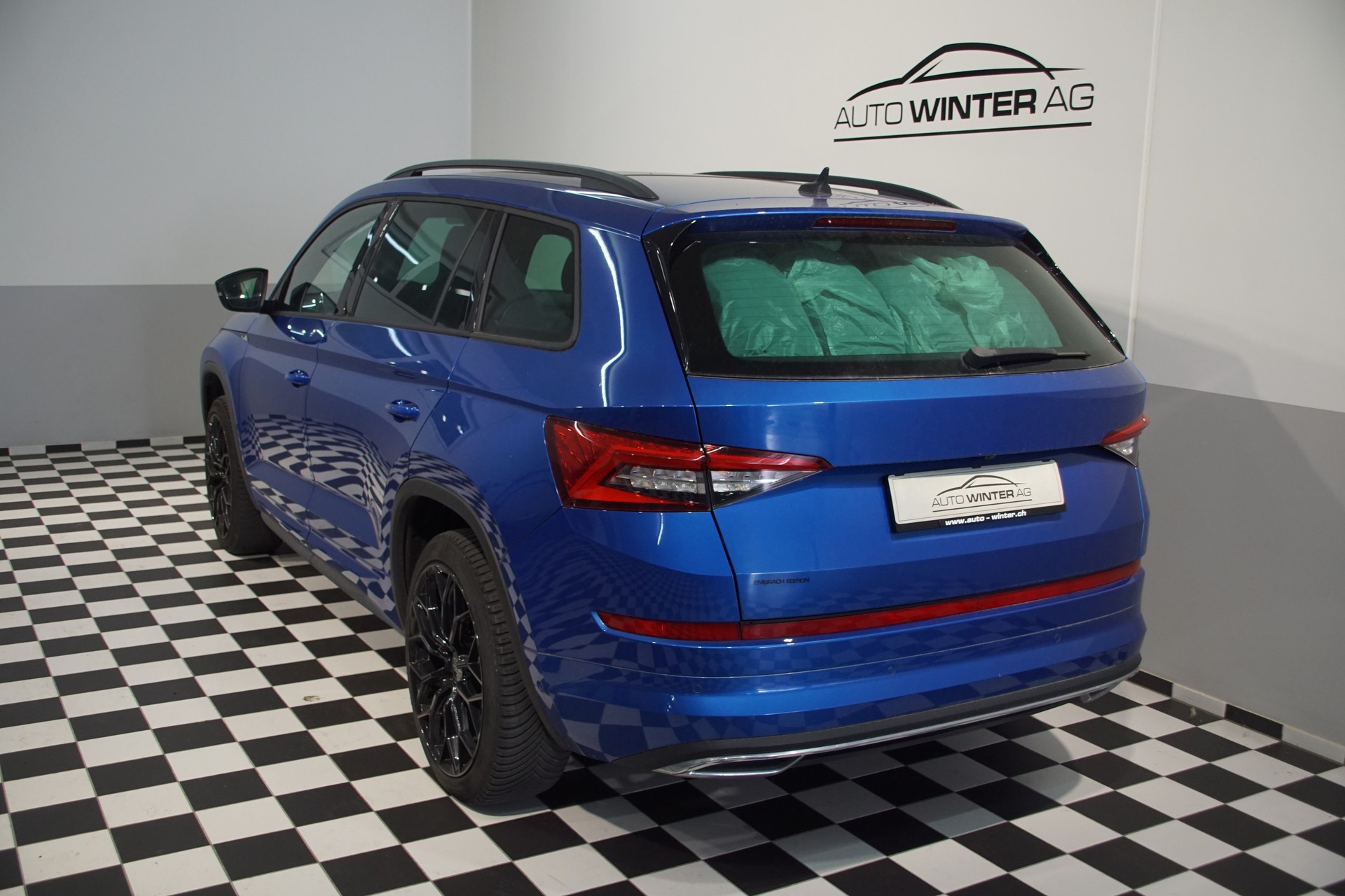 SKODA Kodiaq 2.0 TSI 4x4 Sport Line-image-6