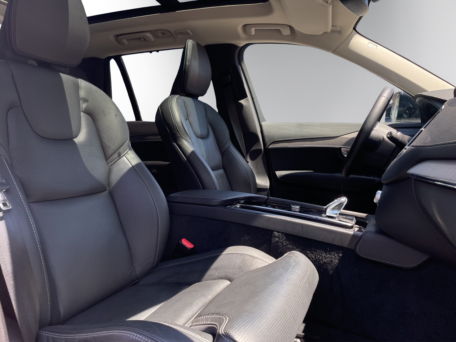 VOLVO XC90 B5 Diesel Mild Hybrid AWD Ultimate Dark Geartronic – CH-Fahrzeug | 7-SITZER | PANORAMA | 360° | H&K Sound |-image-10