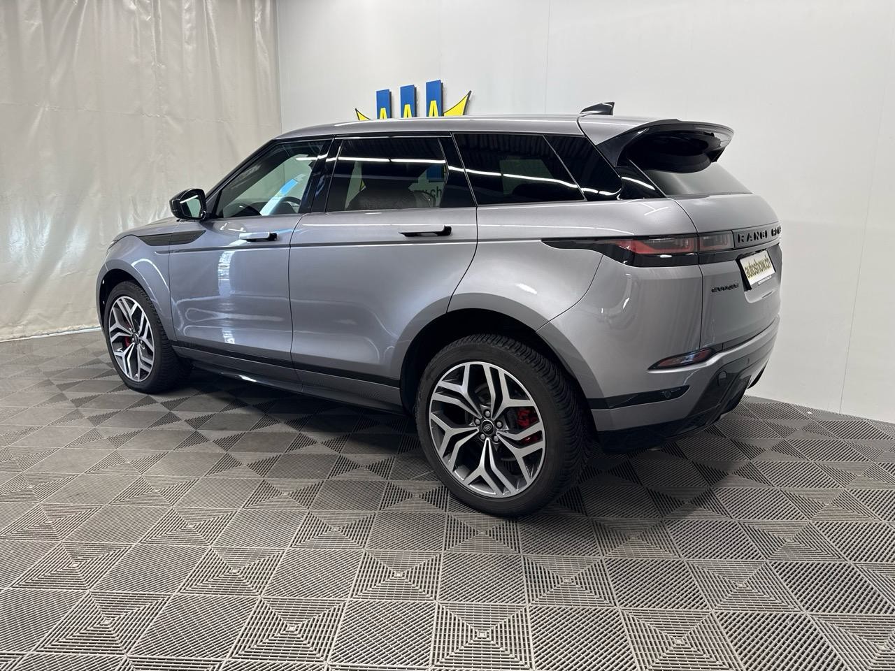 LAND ROVER Range Rover Evoque R-Dynamic D 200 MHEV SE AT9-showroom-element-1