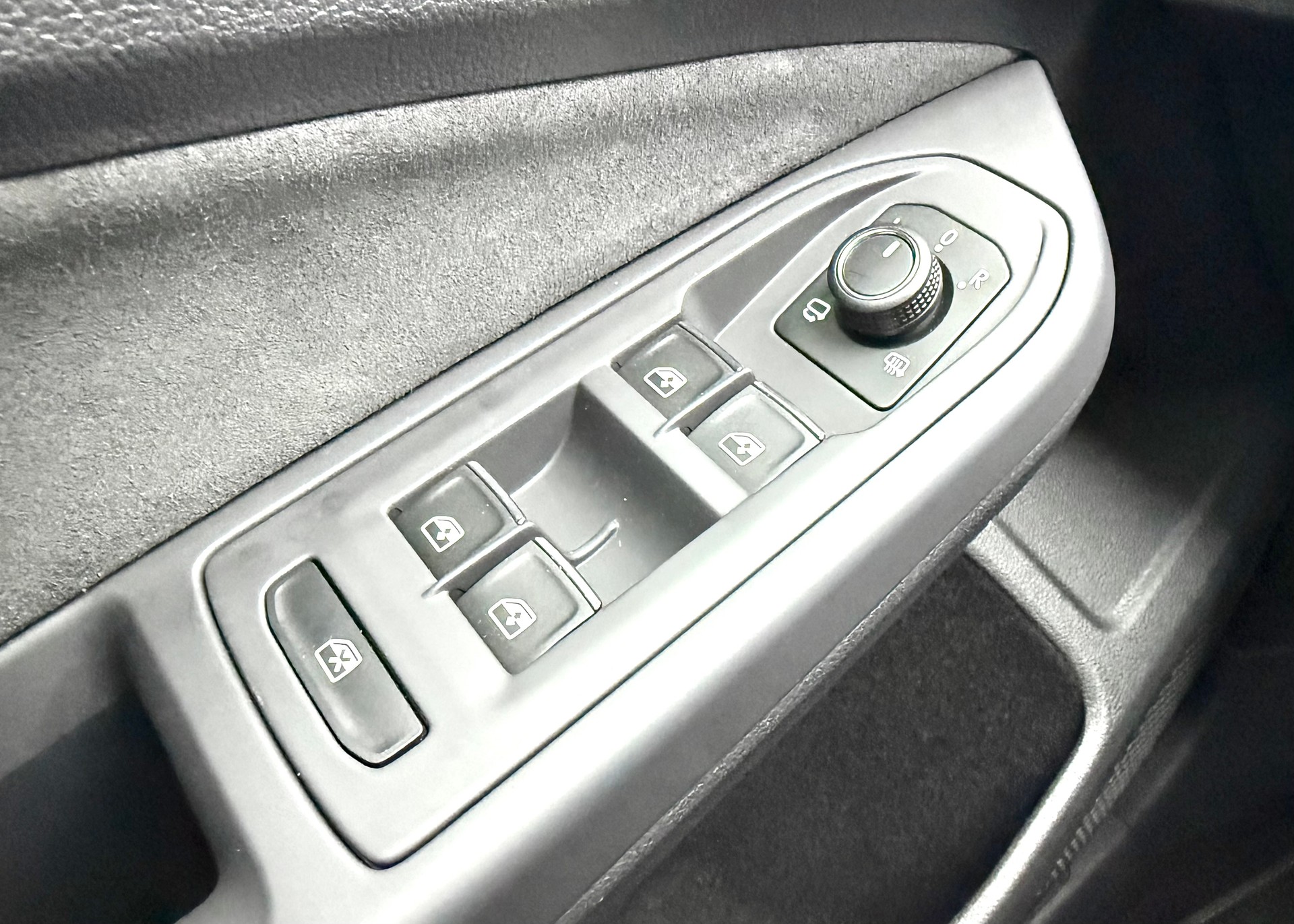 VW Golf 2.0 TDI Style DSG RÜCKFAHRKAMERA-image-14