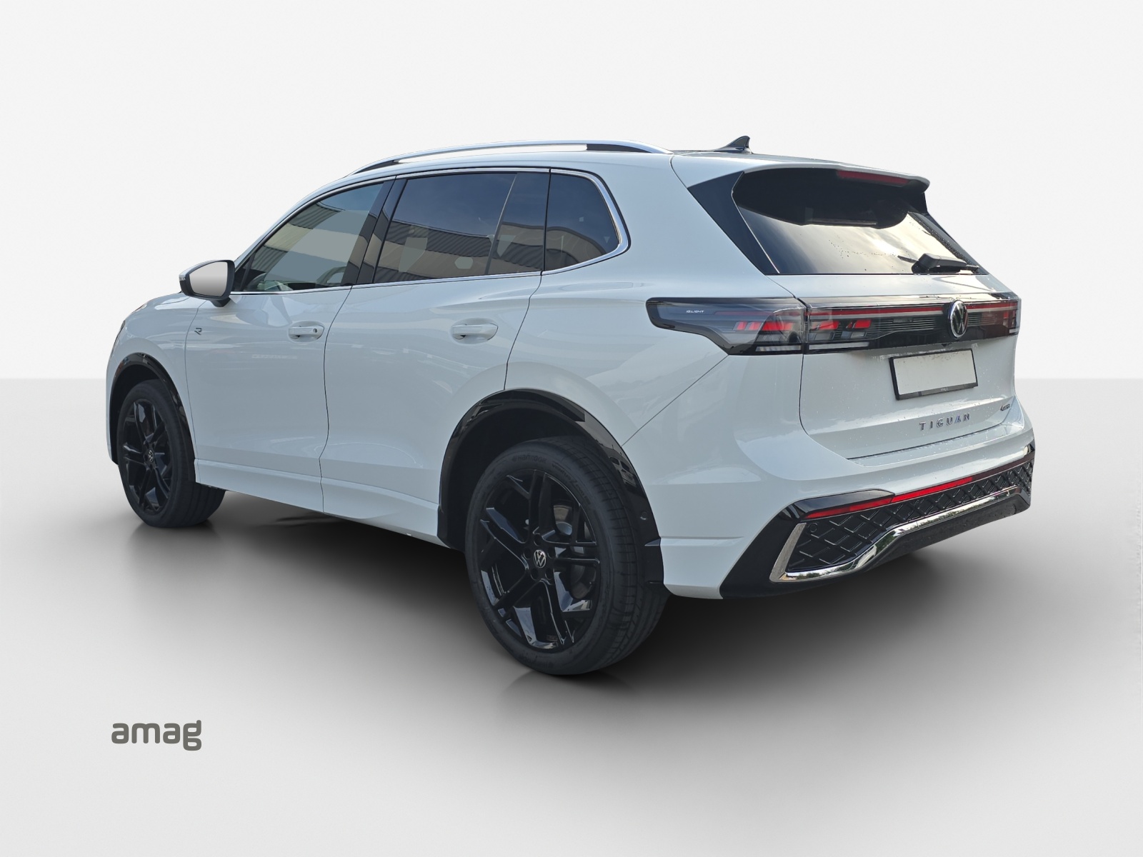 VW Tiguan 2.0 TSI DSG R-Line 4Motion-showroom-element-2
