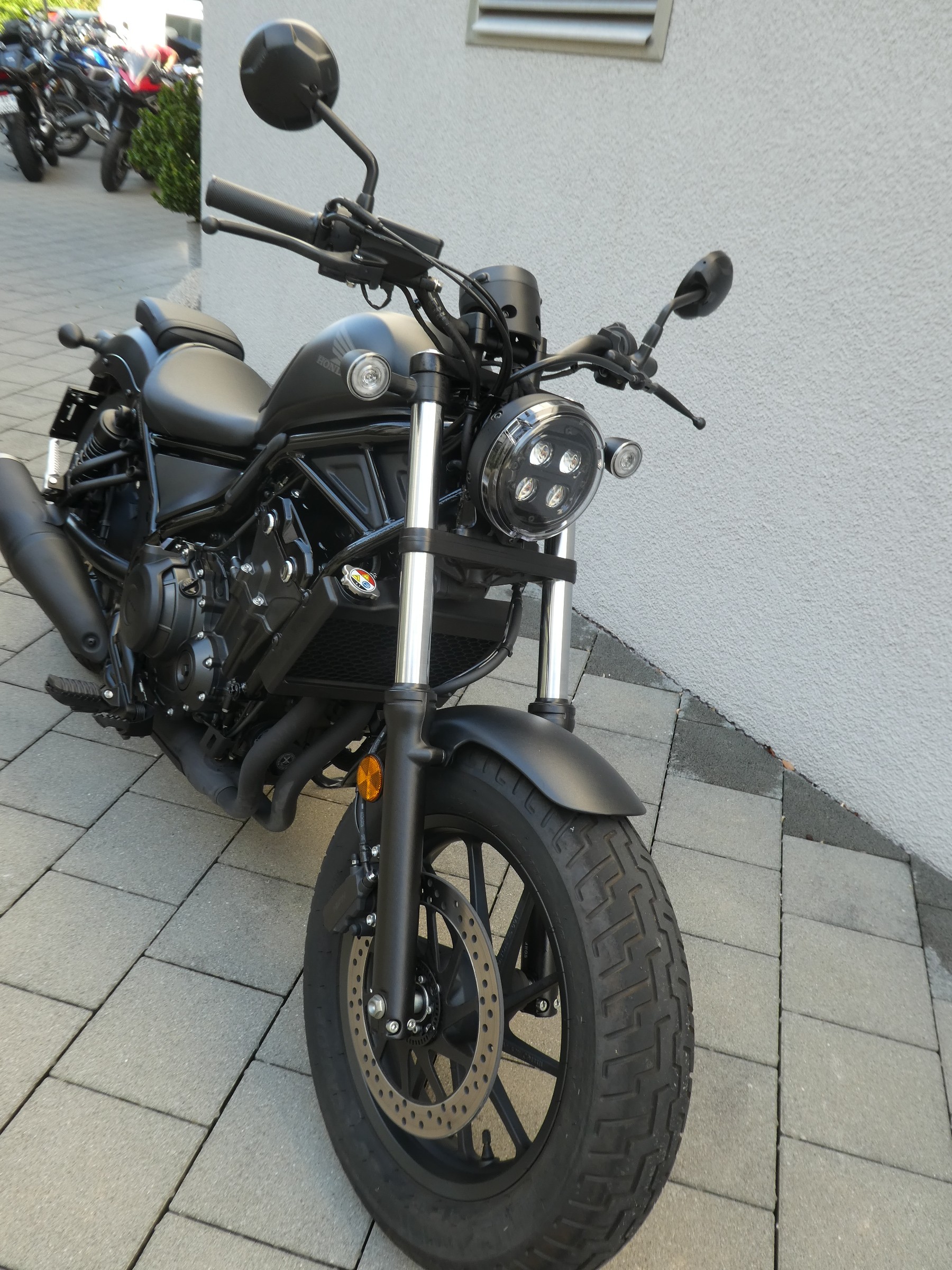 HONDA CMX500 Rebel-image-1