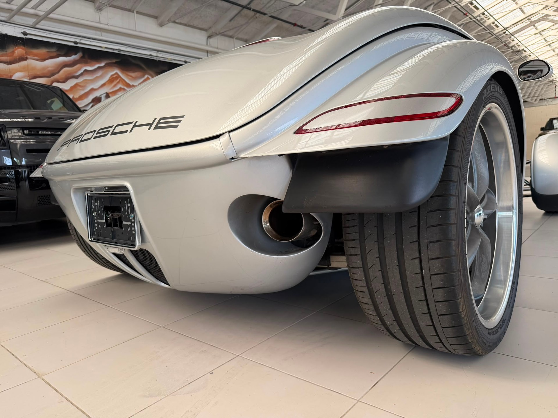 CHRYSLER PROWLER-showroom-element-3