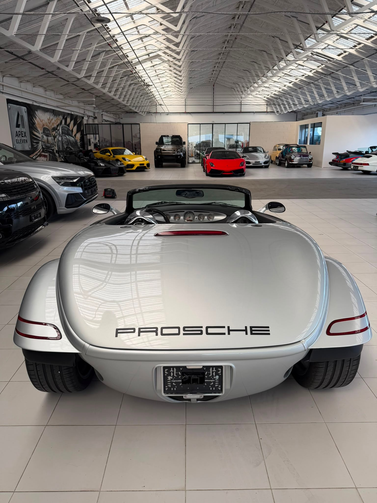 CHRYSLER PROWLER-showroom-element-2