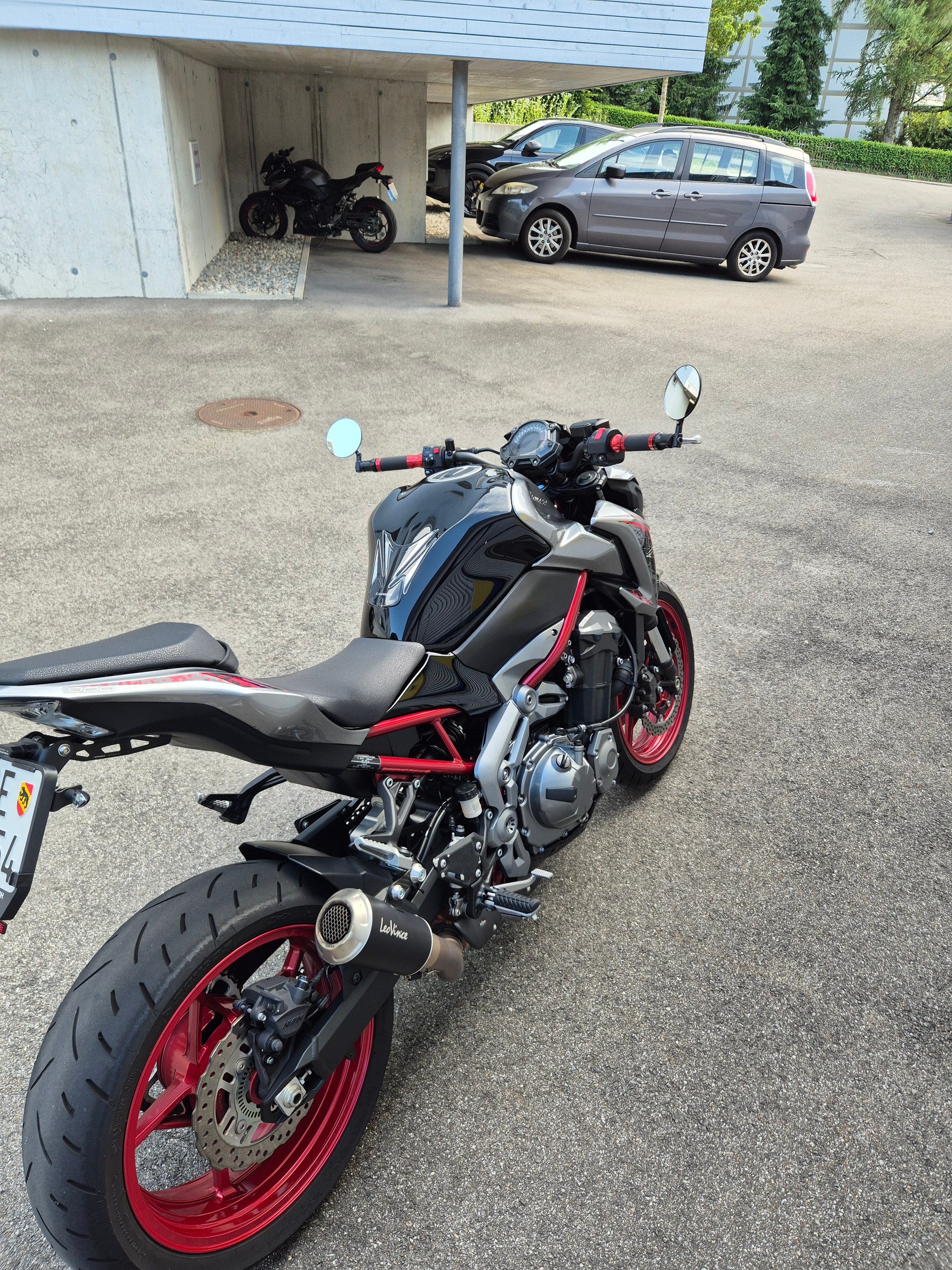 KAWASAKI Z 900 (35kW)-image-3