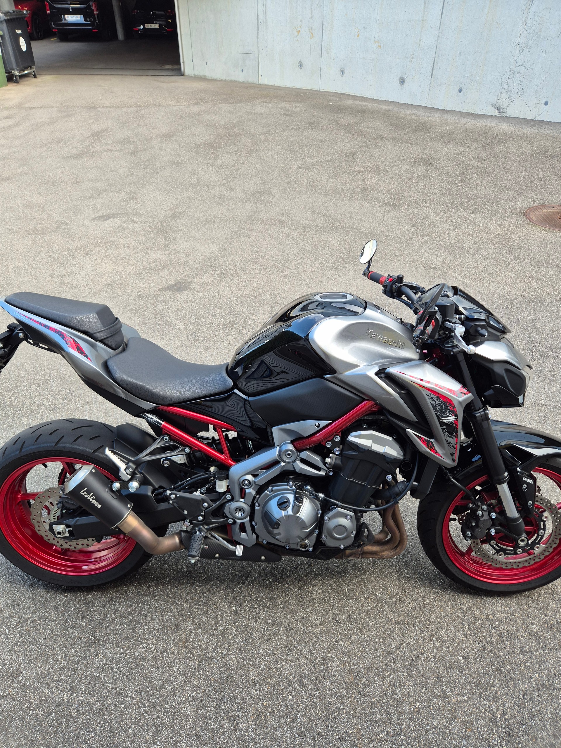 KAWASAKI Z 900 (35kW)-image-4