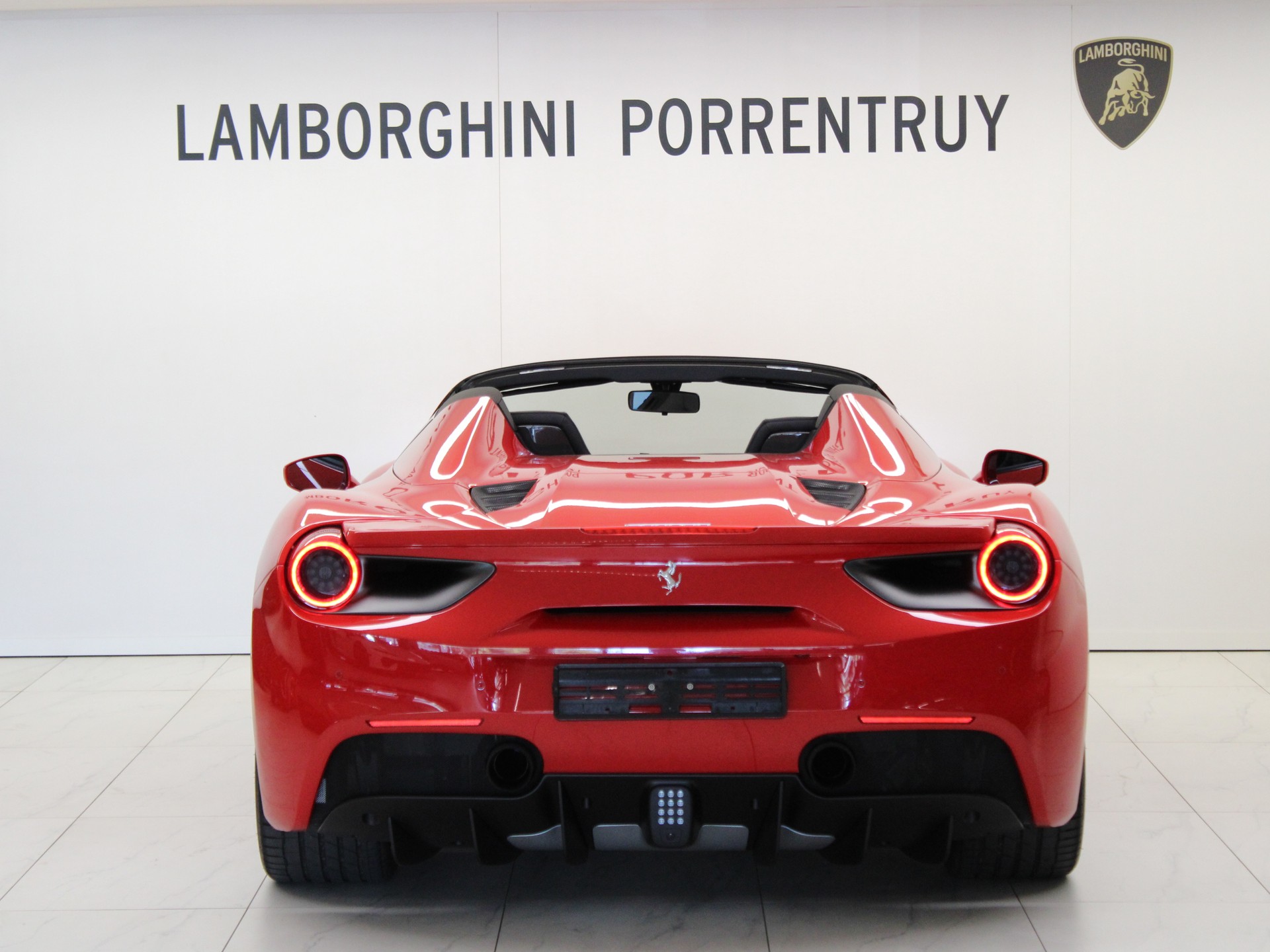 FERRARI 488 Spider 3.9 V8-image-3