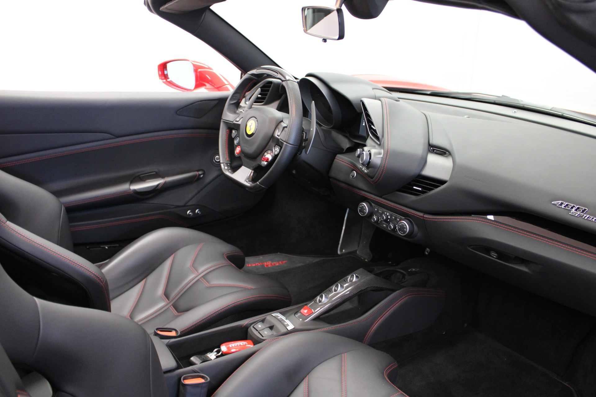 FERRARI 488 Spider 3.9 V8-image-5