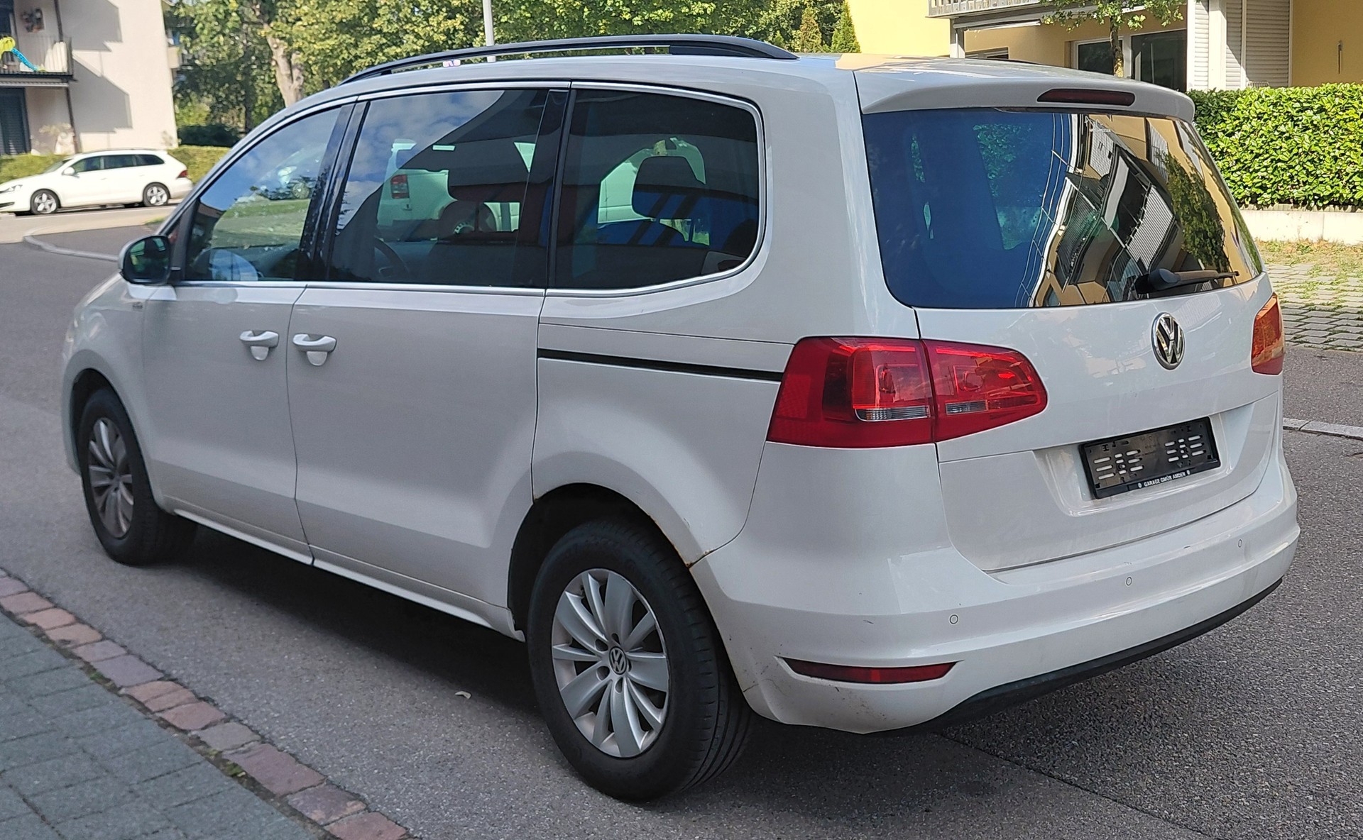 VW Sharan 2.0 TDI BMT Highline 4Motion 7 Plätze-image-6