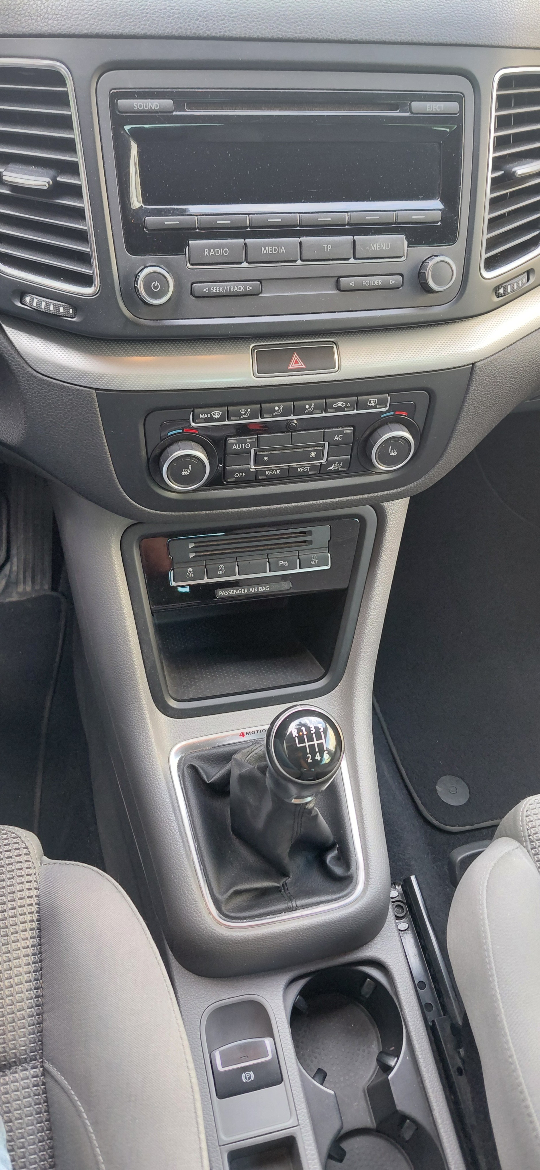 VW Sharan 2.0 TDI BMT Highline 4Motion 7 Plätze-image-9