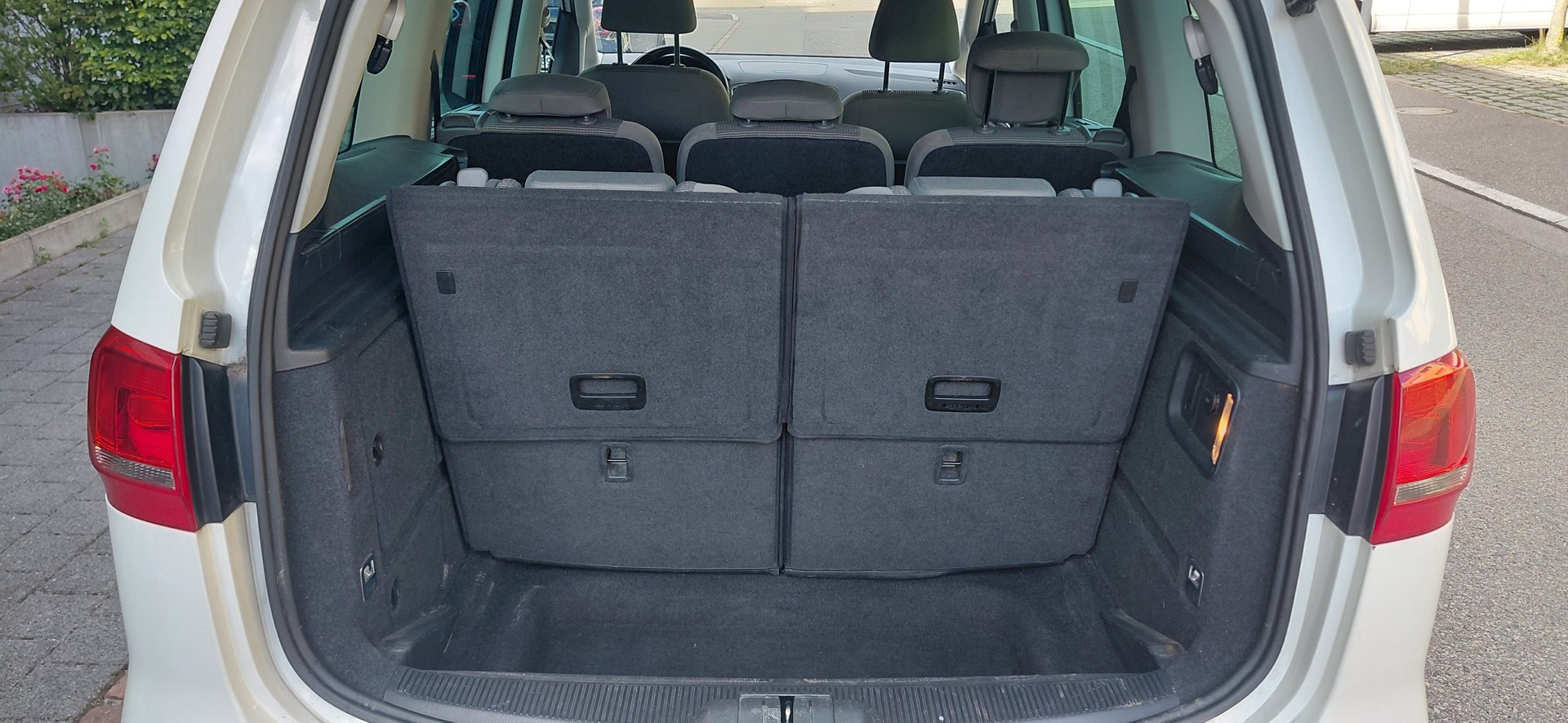 VW Sharan 2.0 TDI BMT Highline 4Motion 7 Plätze-image-8