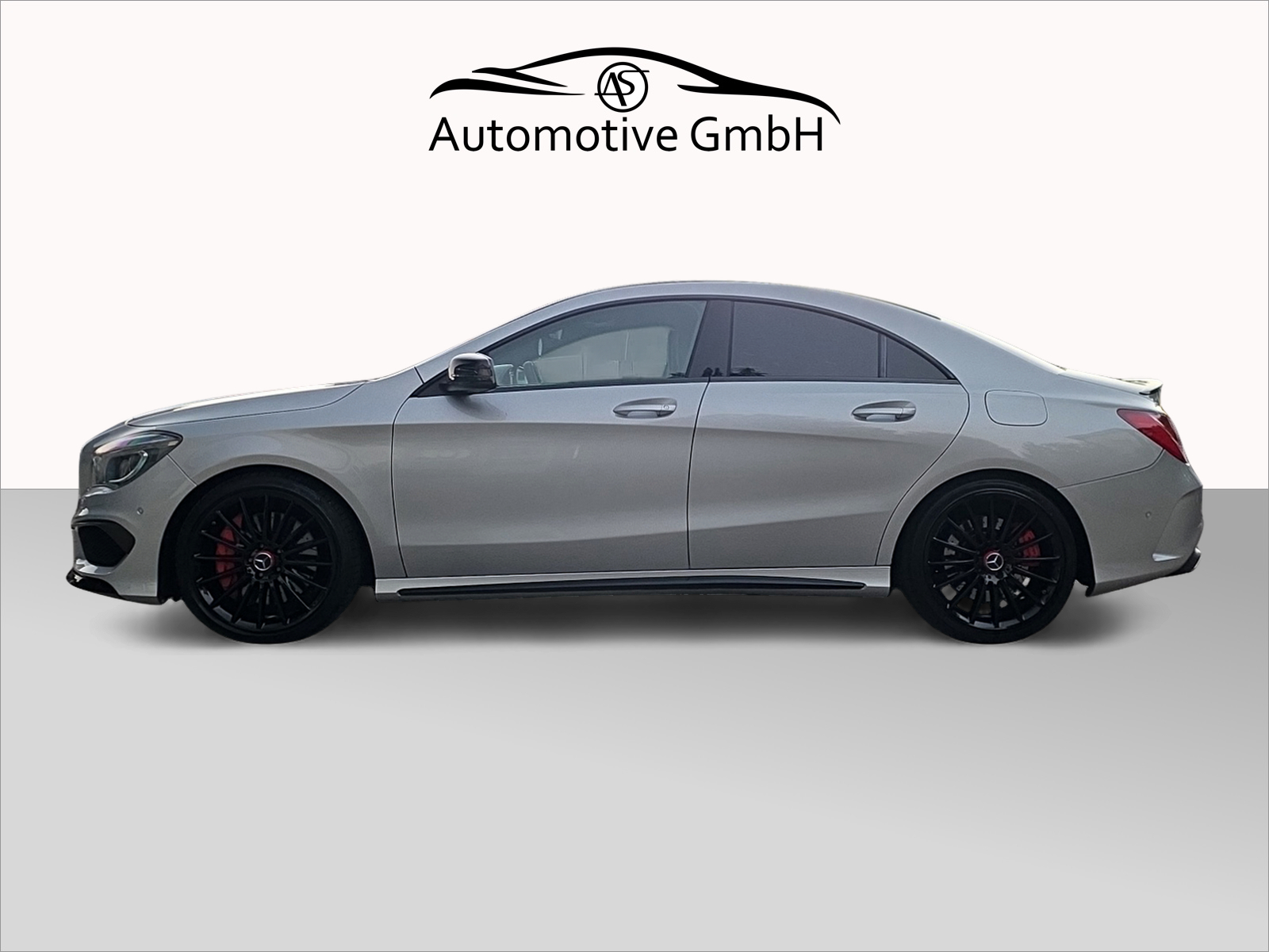 MERCEDES-BENZ CLA 45 AMG 4Matic Speedshift-showroom-element-1