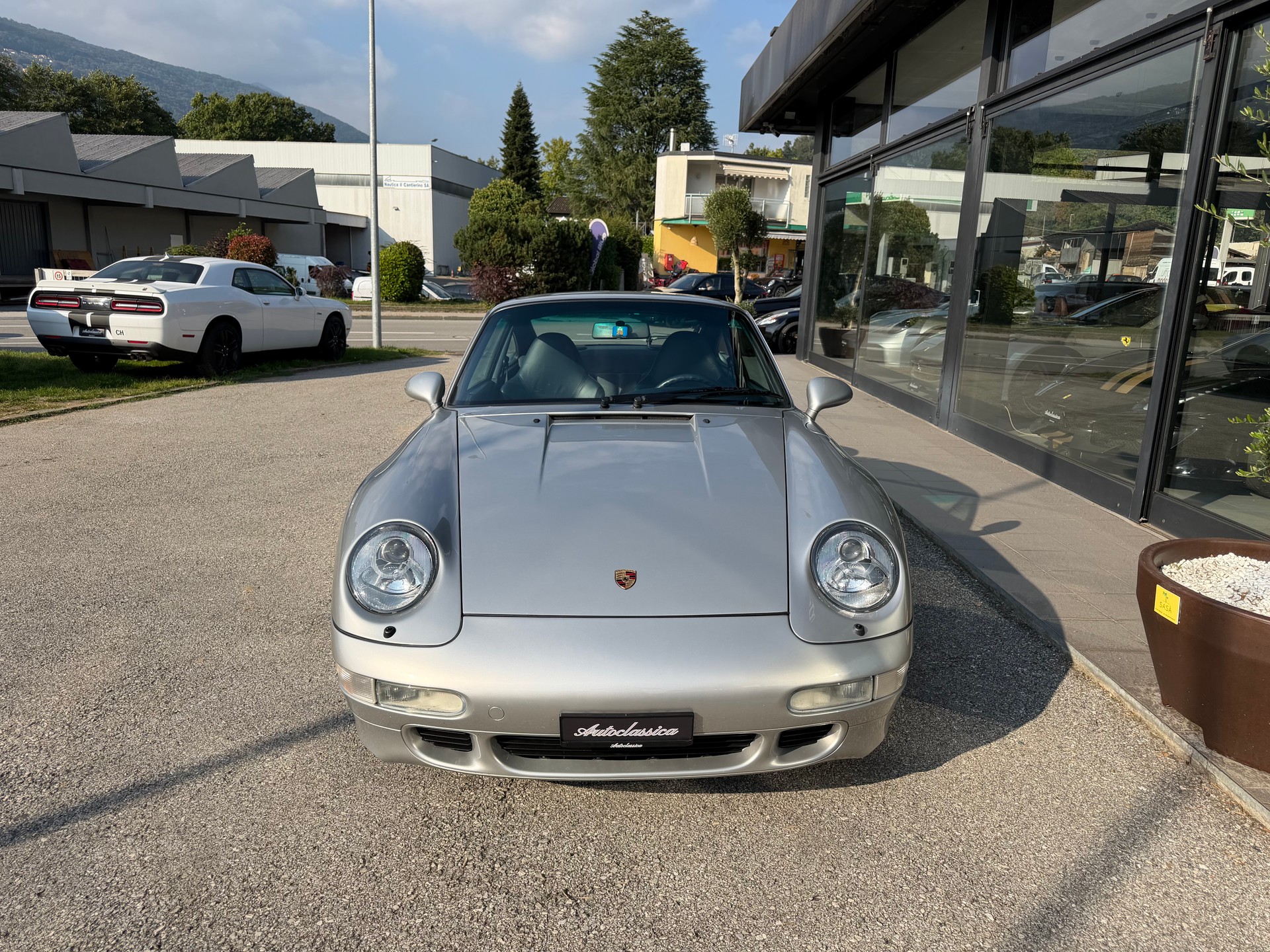 PORSCHE 911 Turbo-showroom-element-1