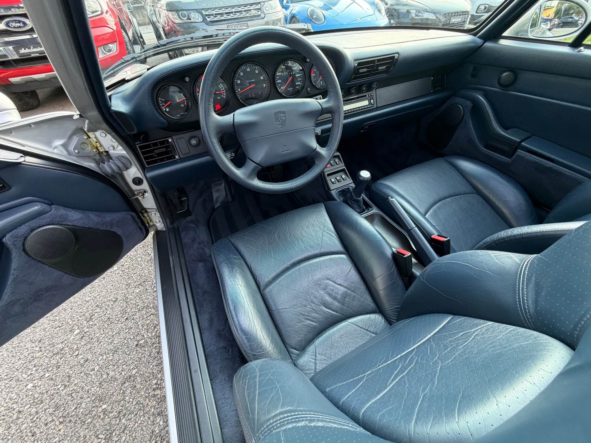 PORSCHE 911 Turbo-image-9