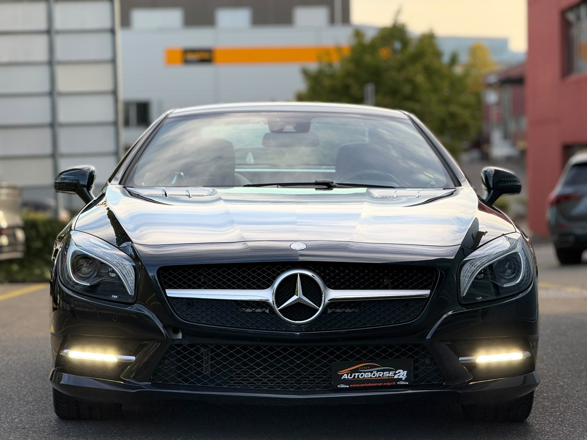 MERCEDES-BENZ SL 500 V8 Cabriolet-showroom-element-2