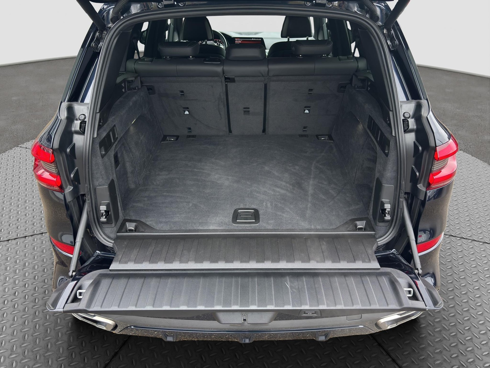 BMW X5 xDrive M50d Steptronic-image-18