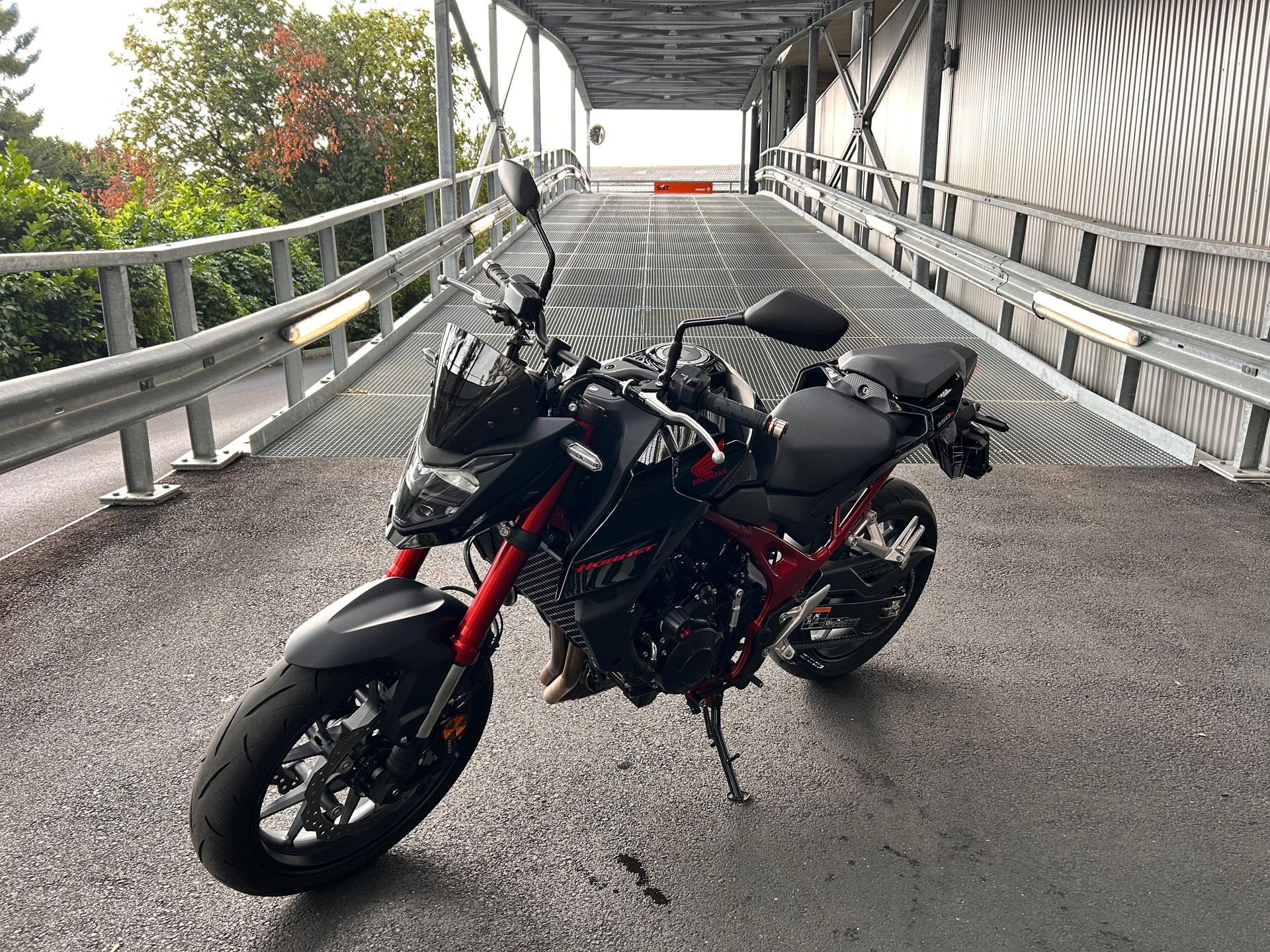 HONDA CB 750 Hornet-image-1