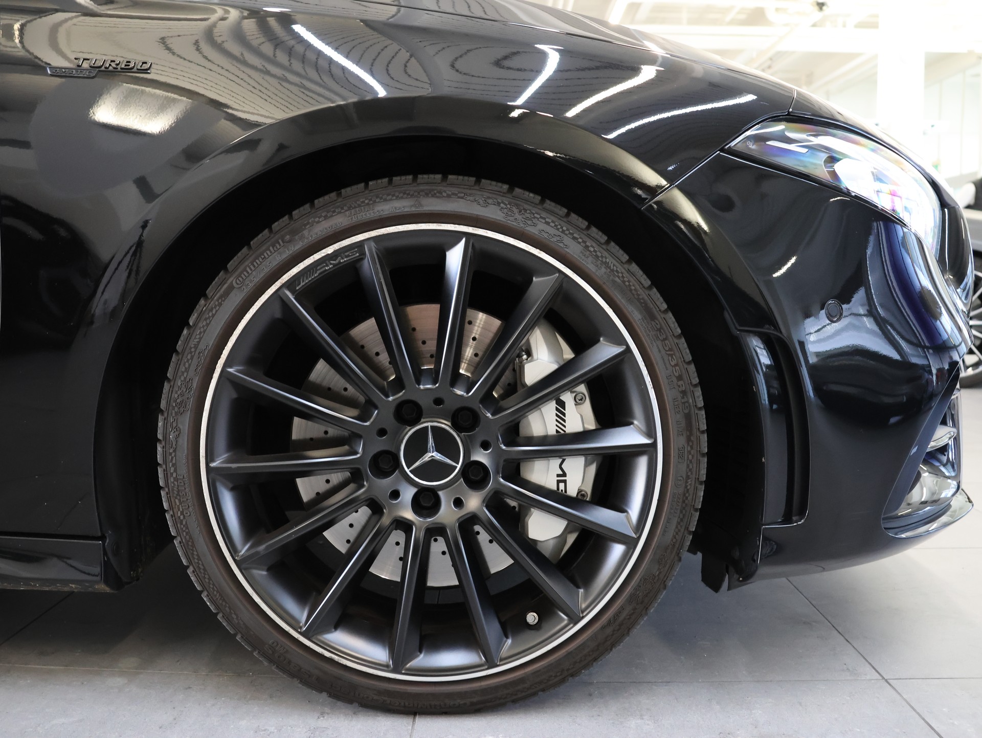 MERCEDES-BENZ A 35 AMG 4Matic Speedshift-image-30