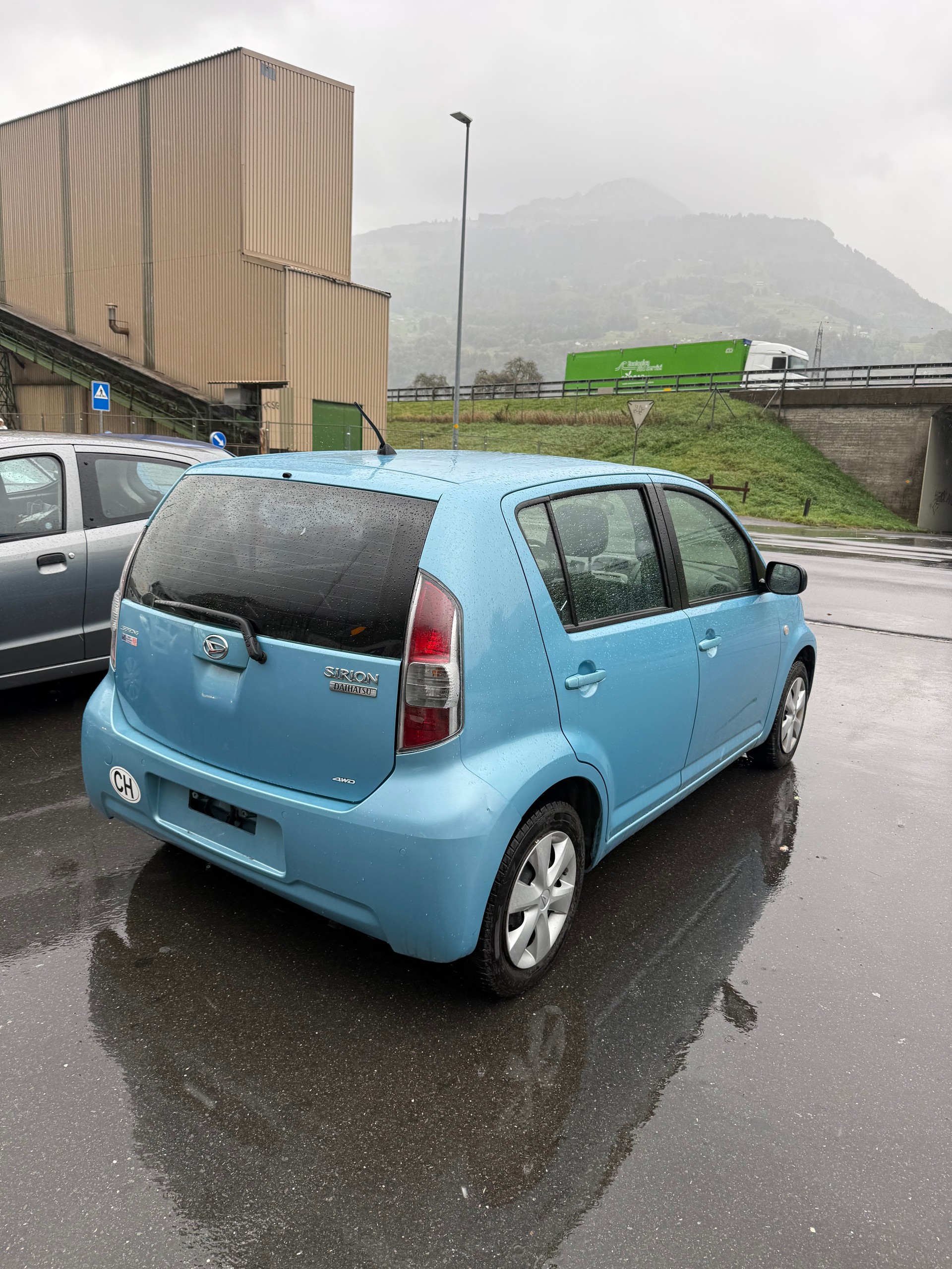 DAIHATSU Sirion 1.3 eco-4WD 4seasons Automatic-image-13