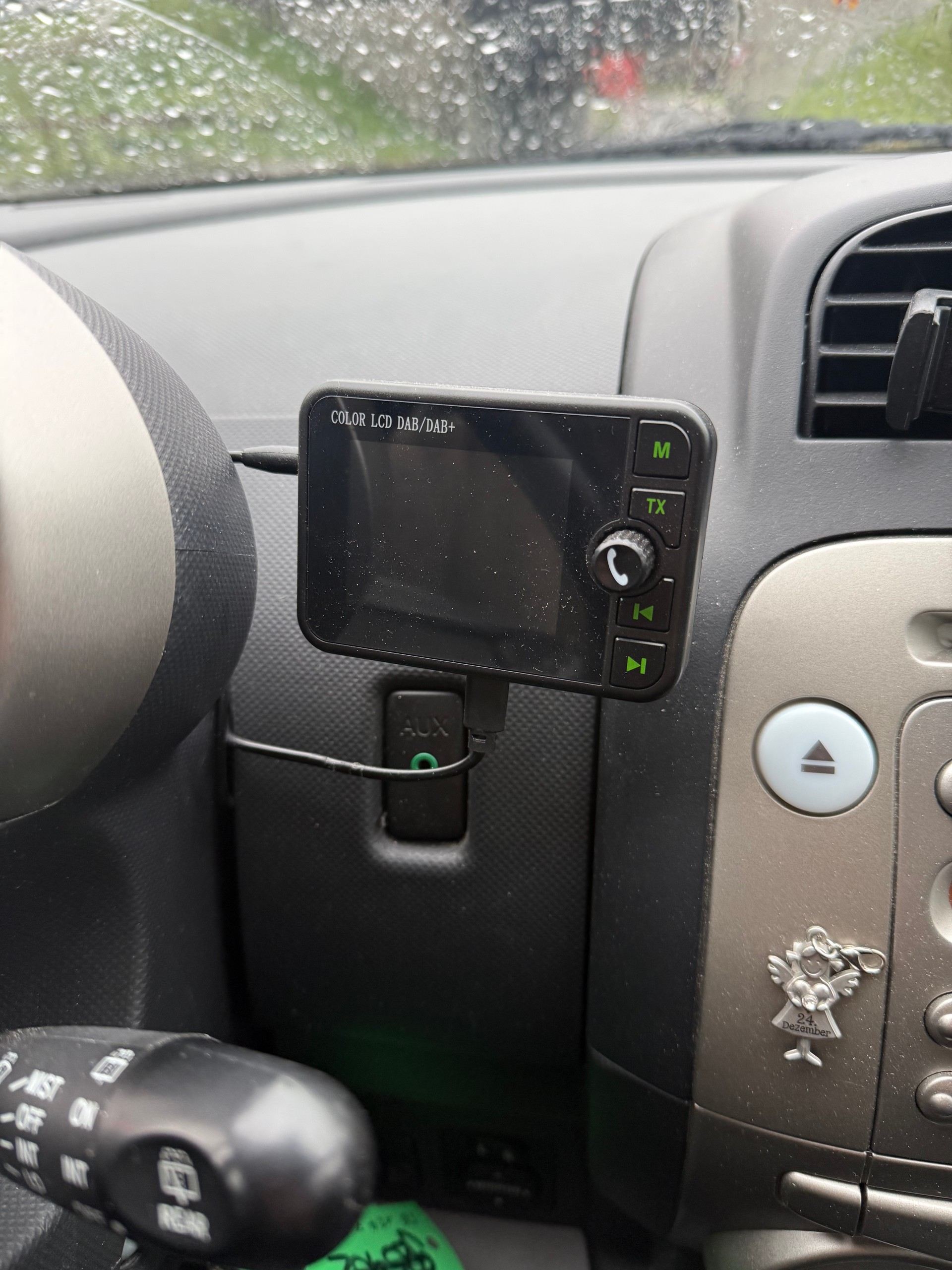 DAIHATSU Sirion 1.3 eco-4WD 4seasons Automatic-image-6