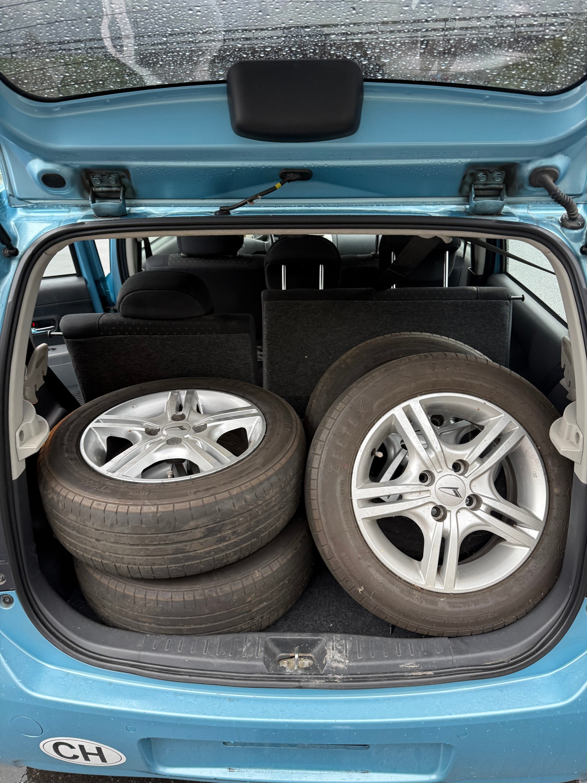 DAIHATSU Sirion 1.3 eco-4WD 4seasons Automatic-image-10