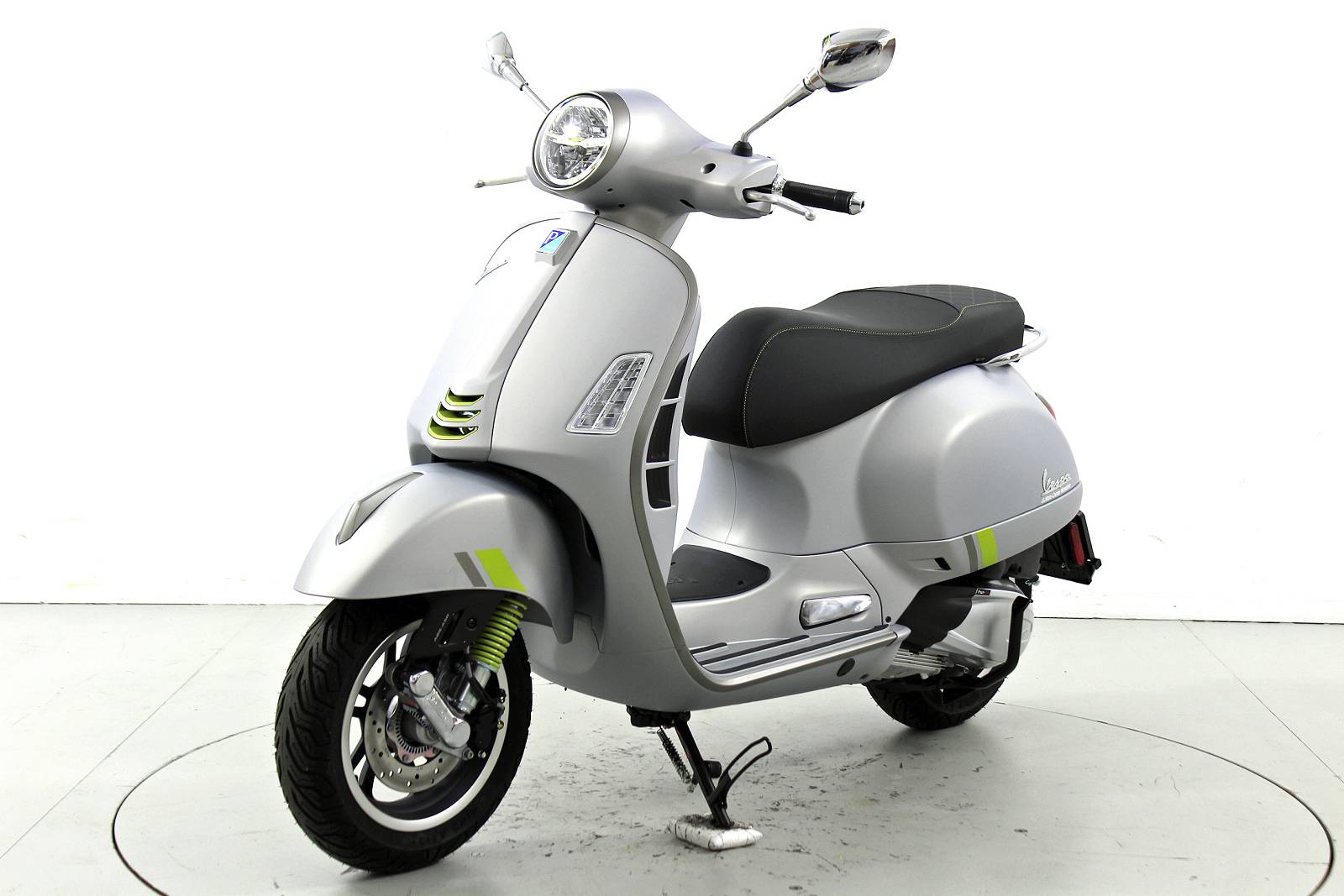 PIAGGIO Vespa GTS 300 Super Tech ABS-image-2