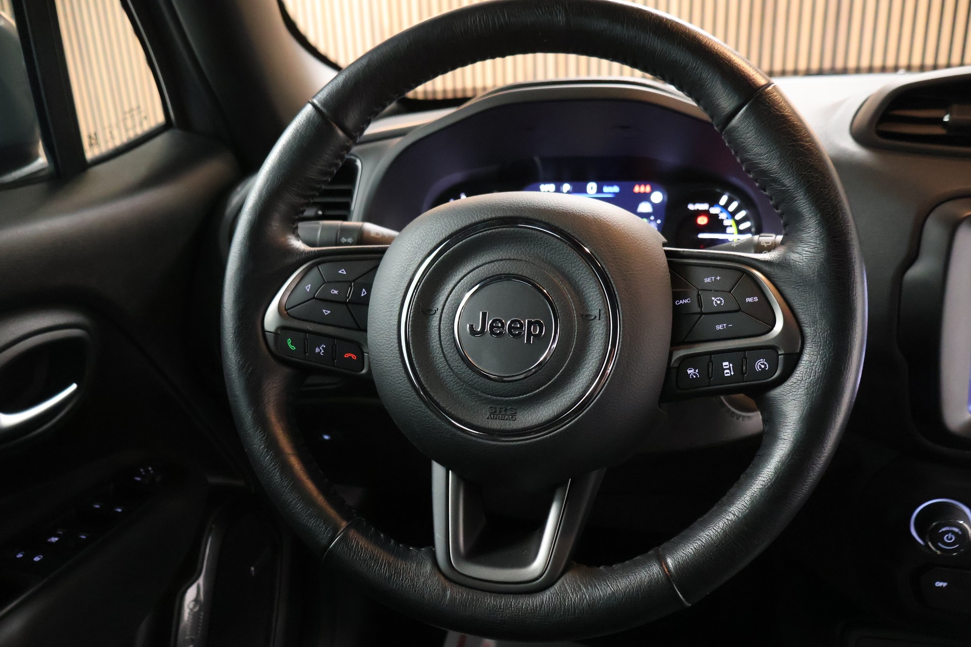 JEEP Renegade 1.3 T PHEV S AWD-image-16