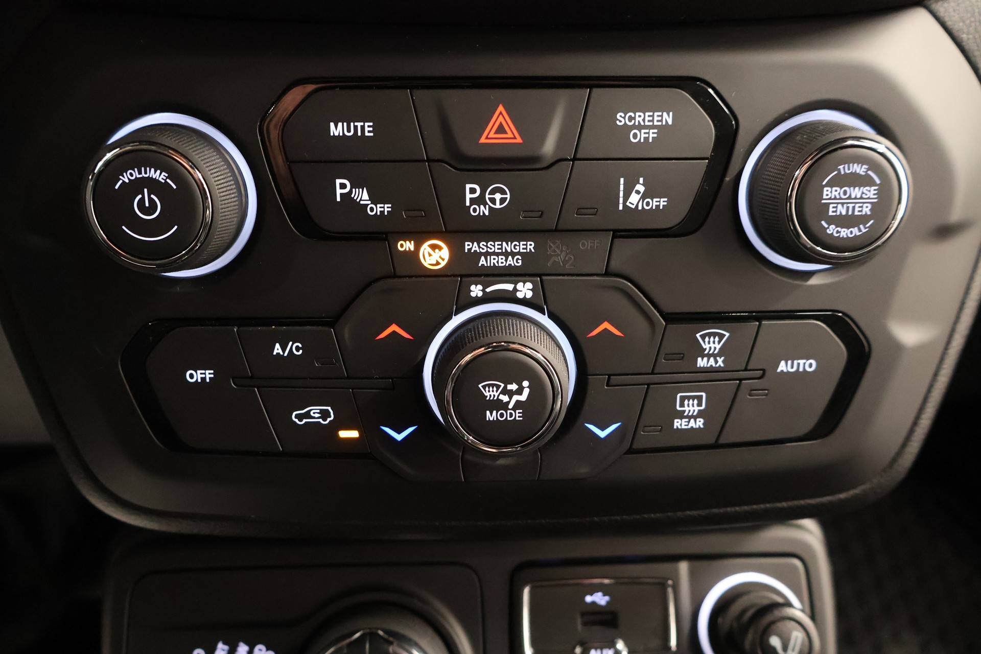 JEEP Renegade 1.3 T PHEV S AWD-image-22