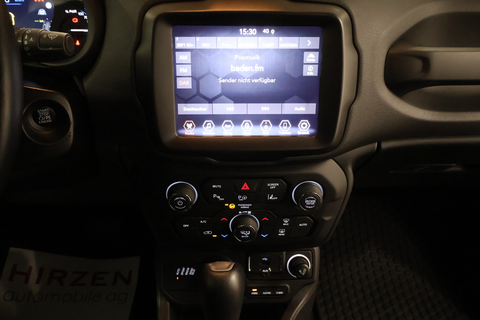 JEEP Renegade 1.3 T PHEV S AWD-image-18