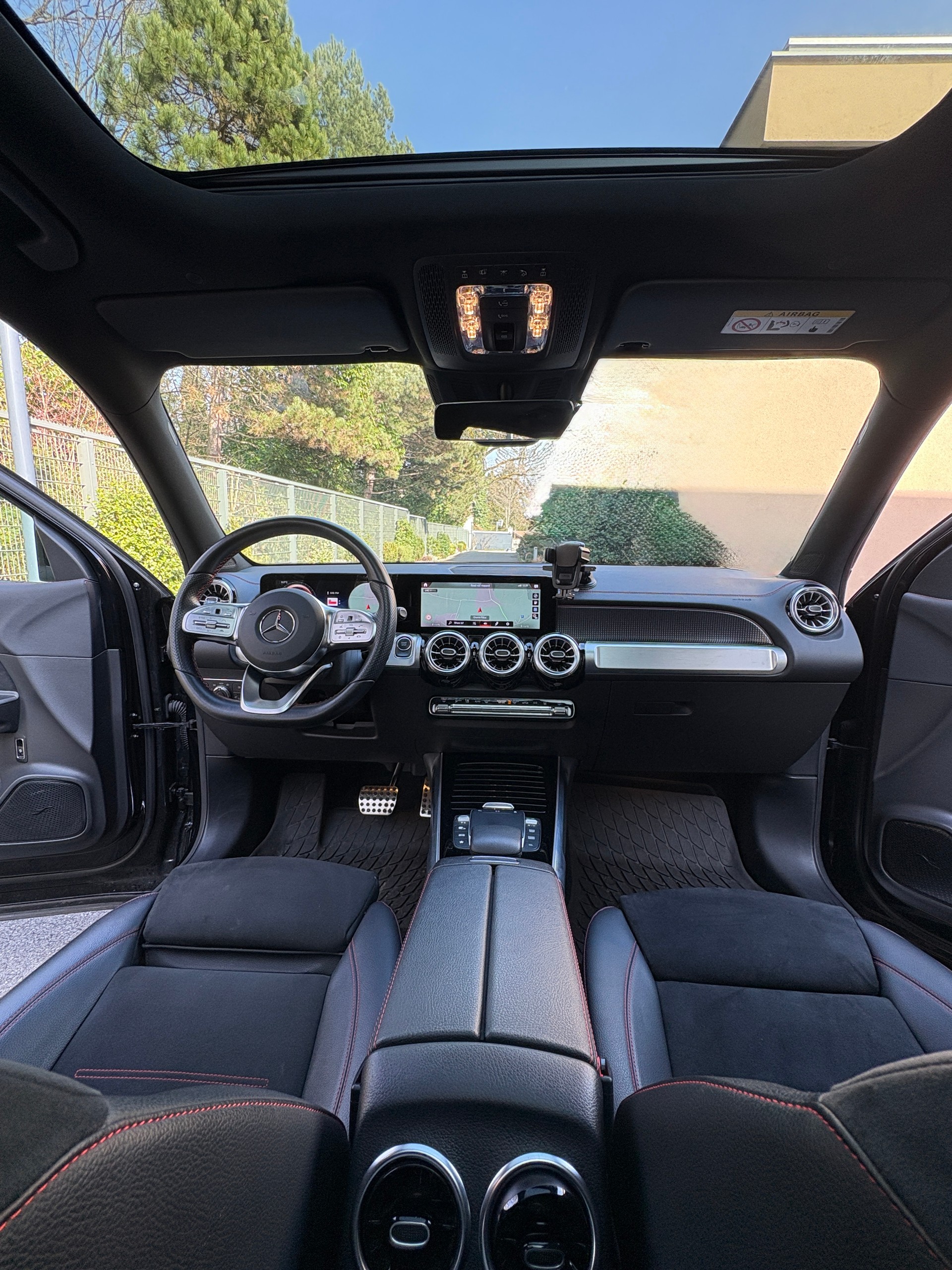 MERCEDES-BENZ EQB 300 AMG Line 4Matic-image-7