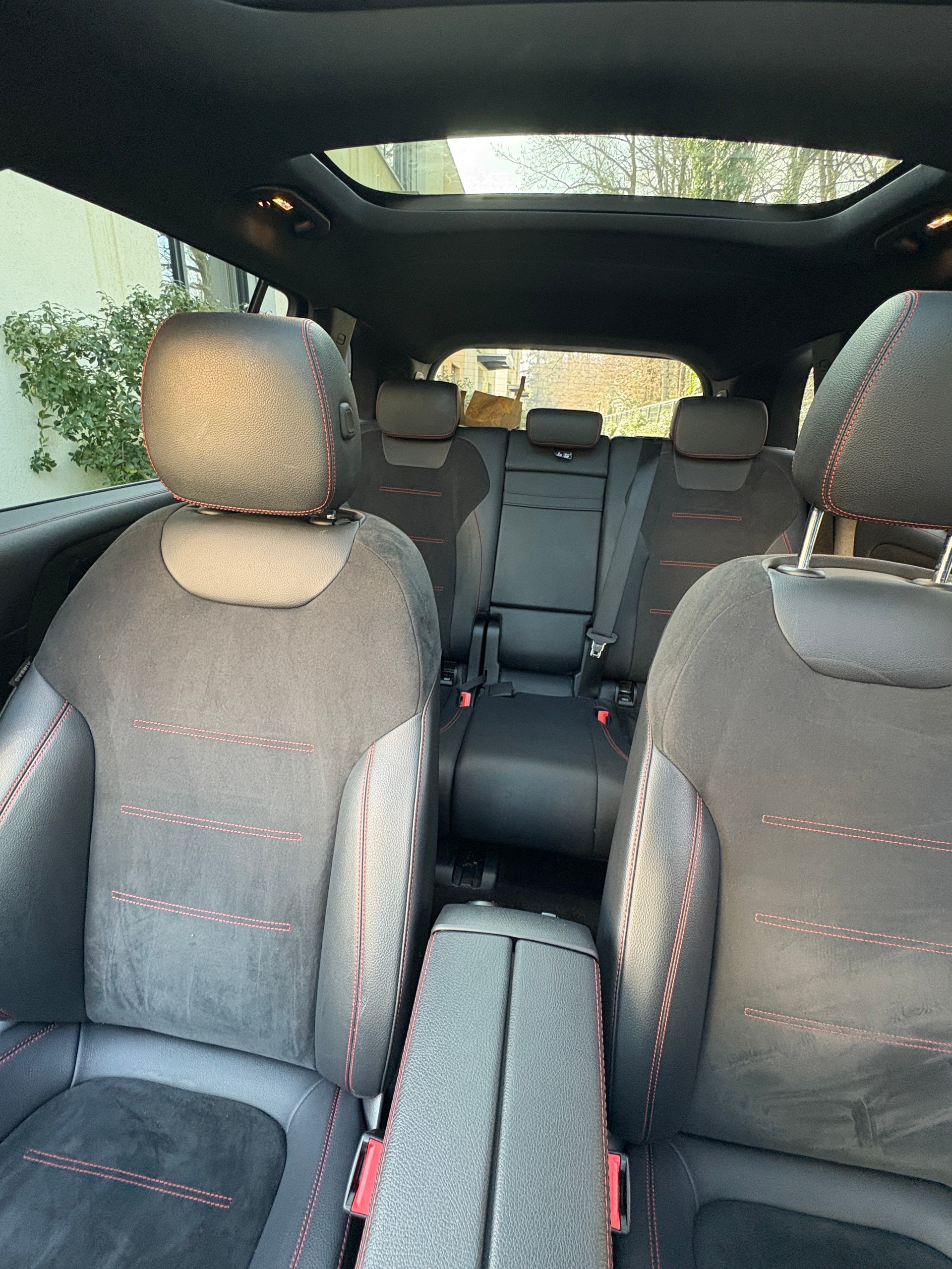 MERCEDES-BENZ EQB 300 AMG Line 4Matic-image-14