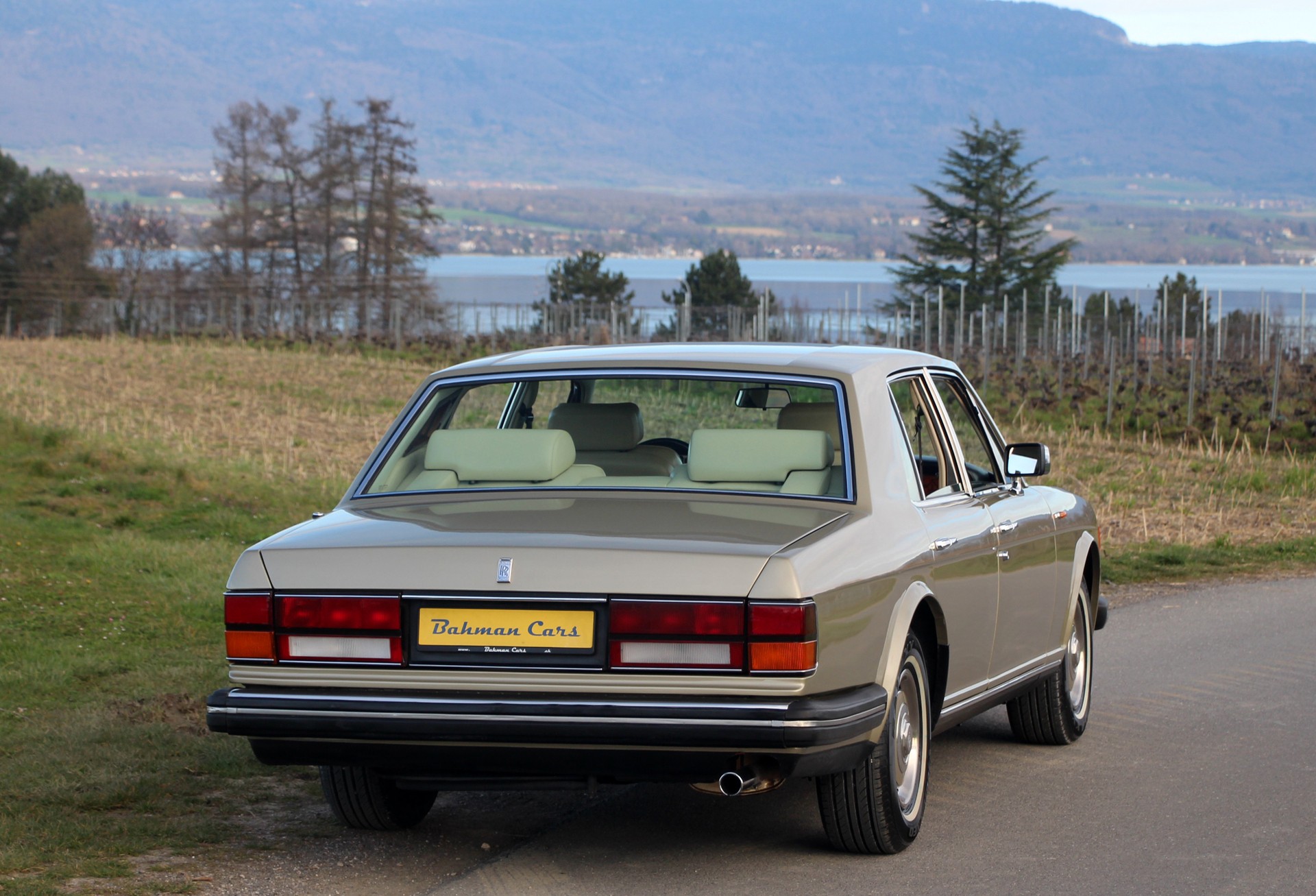 ROLLS-ROYCE Silver Spirit-image-30